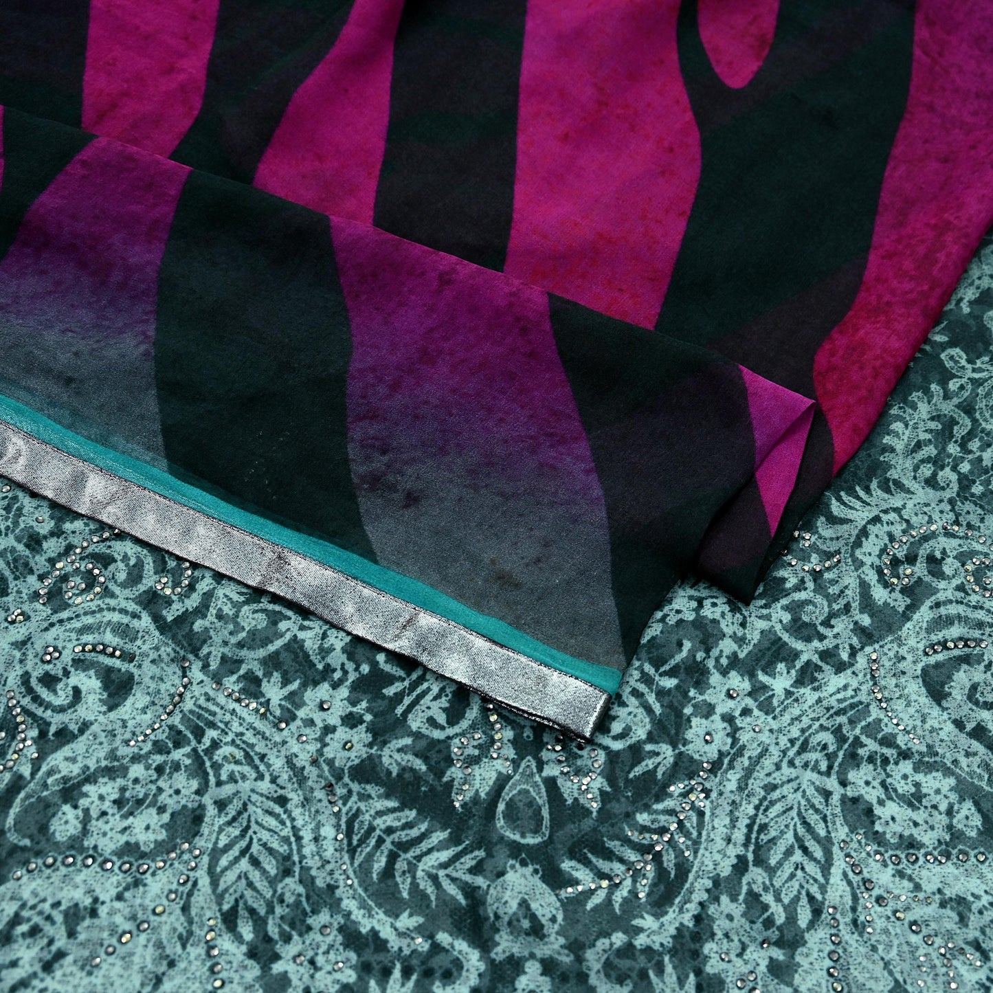 Indian Vintage Dupatta Green & Purple Long Stole Hand Embroidered Printed stole Pure Georgette Silk Indian Scarves Veil Wrap Soft