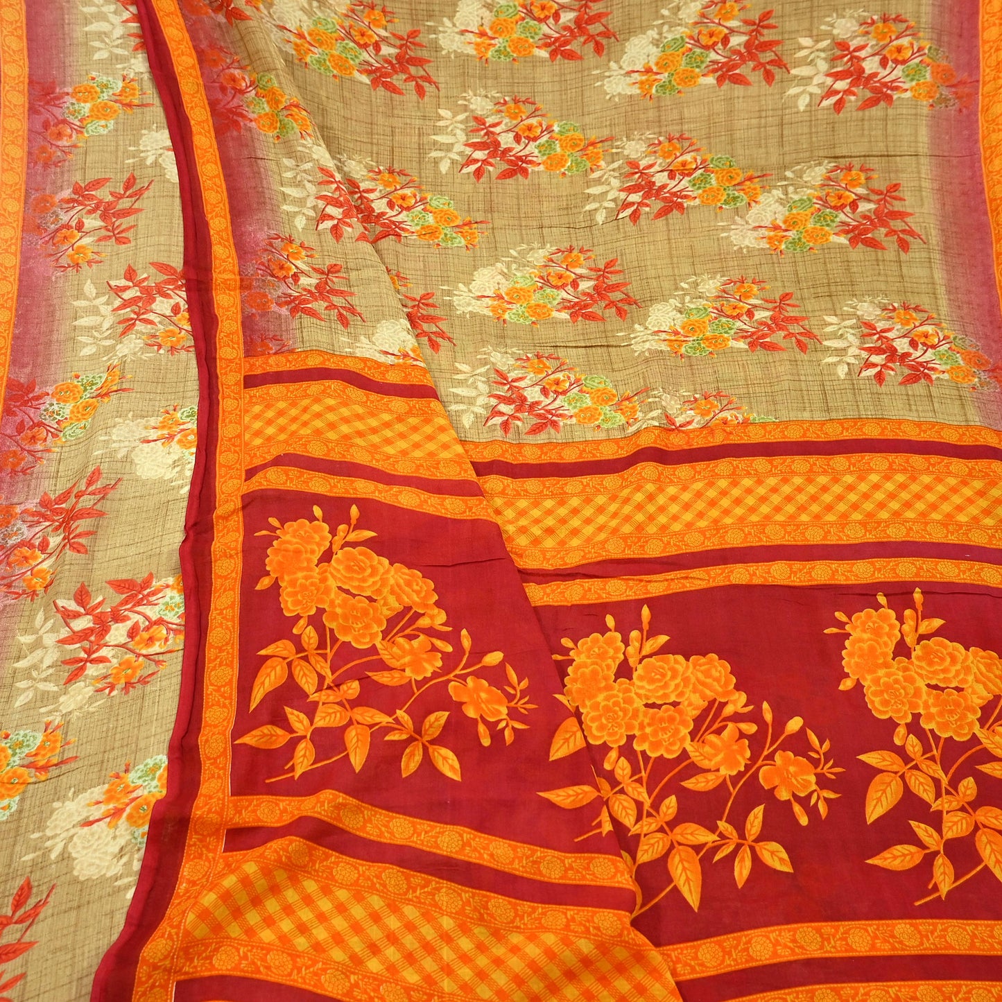 Indian Vintage Red & Beige Saree Printed 100% Pure Cotton Sari Craft Fabric 5Yd Soft Sewing Sarong Wrap Dress Making Quilting Crafting