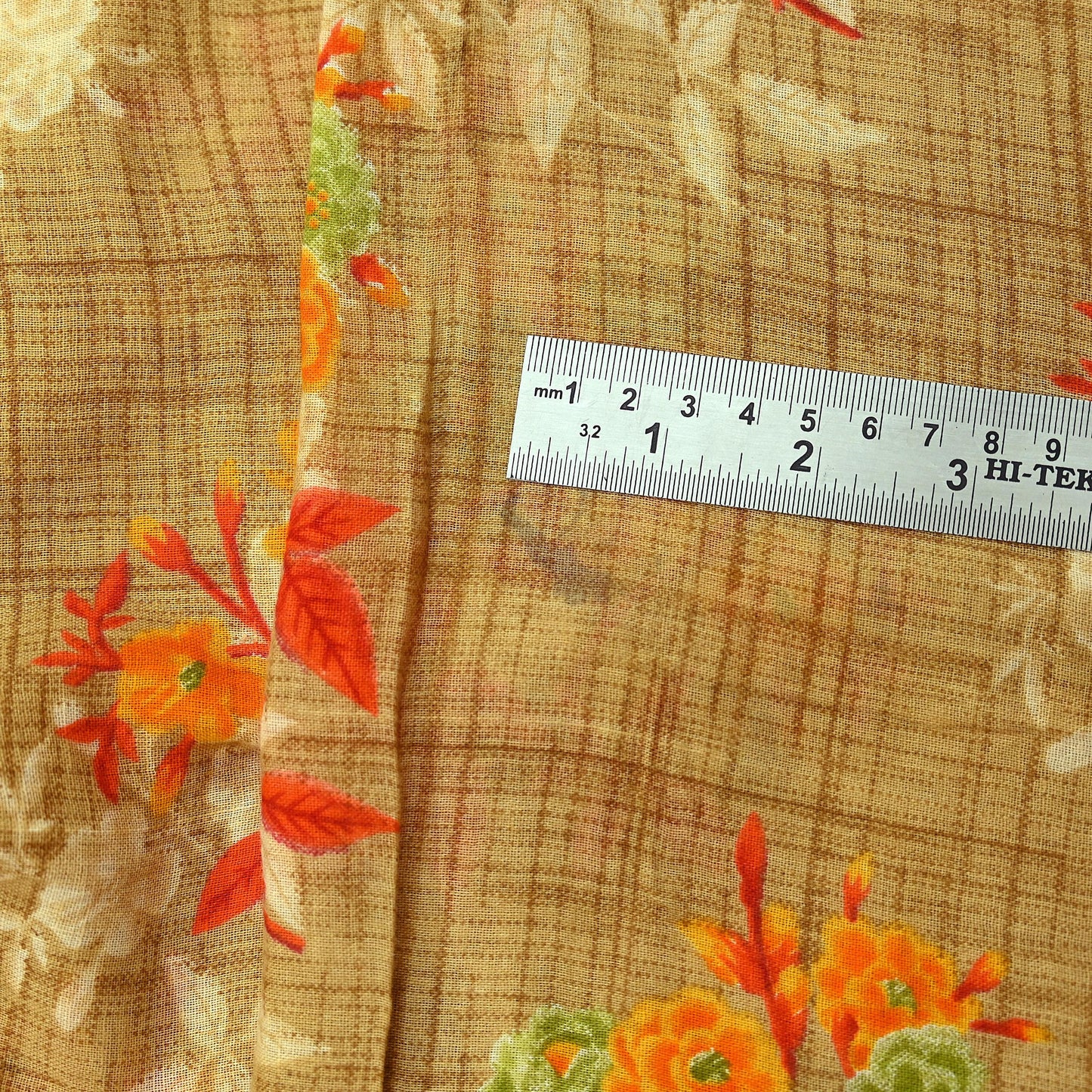 Indian Vintage Red & Beige Saree Printed 100% Pure Cotton Sari Craft Fabric 5Yd Soft Sewing Sarong Wrap Dress Making Quilting Crafting