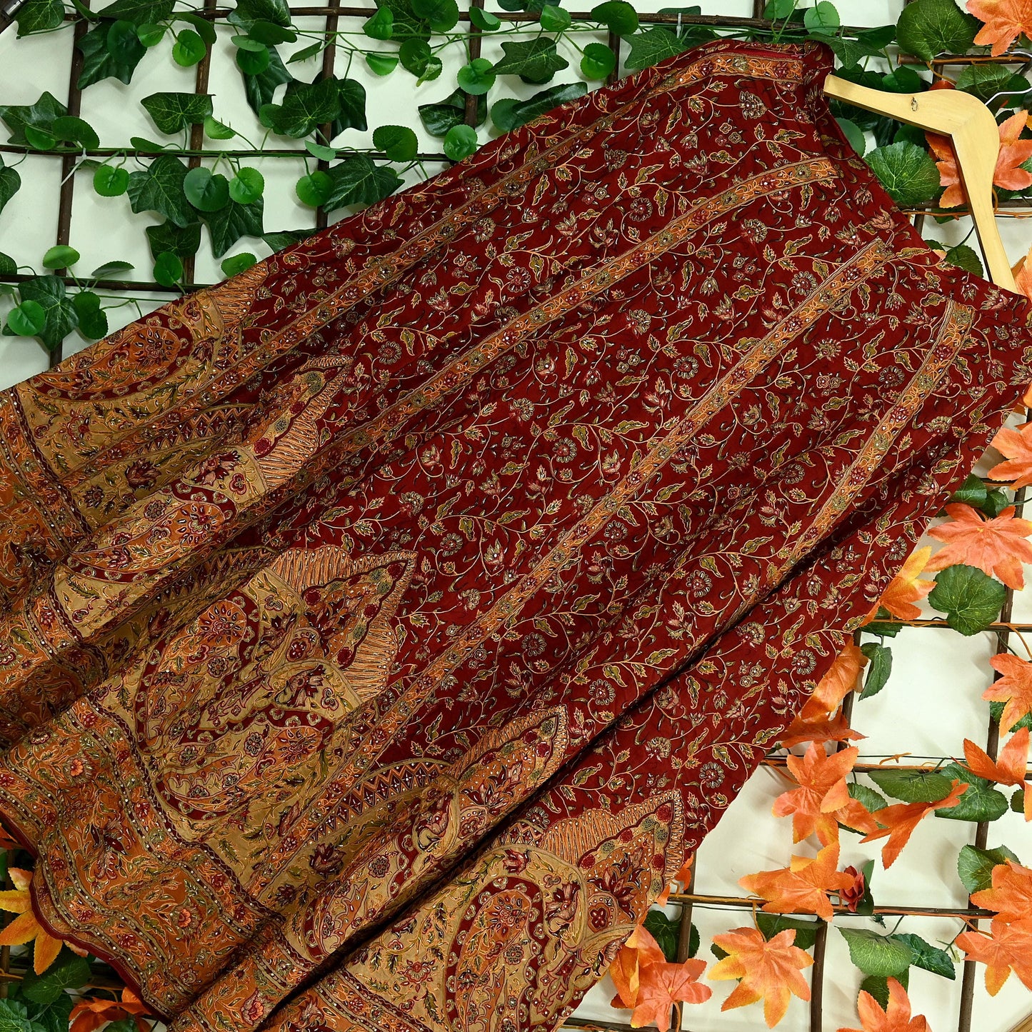 Indian Pre-owned Maroon Pure Silk Hand Embroidered Ritu Kumar Designer Lehenga/Skirt Ethnic Bollywood Party Wear