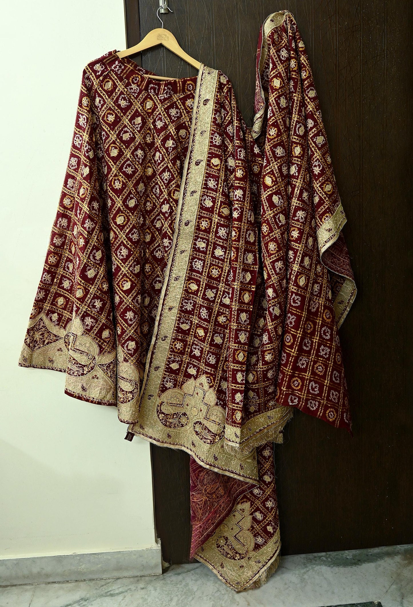 Indian Vintage Heavy Wedding Maroon Pure Cotton Hand Embroidered Bandhani Gharchola Lehenga/Dupatta Bridal Wear Zardozi/ Dabka, Zari