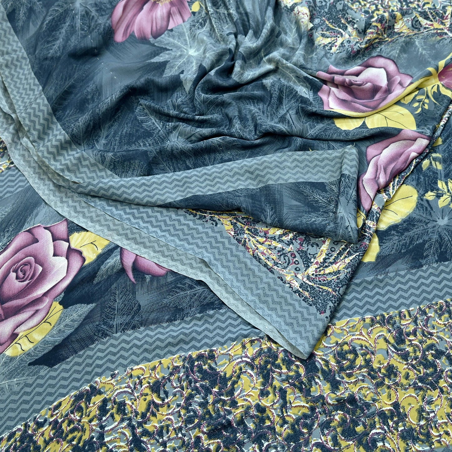 Indian Vintage Gray Sarees Moss Crepe Printed Sari 5yd Sewing Floral Soft Craft Fabric DressMaking For Crafting Quilting Upcycle