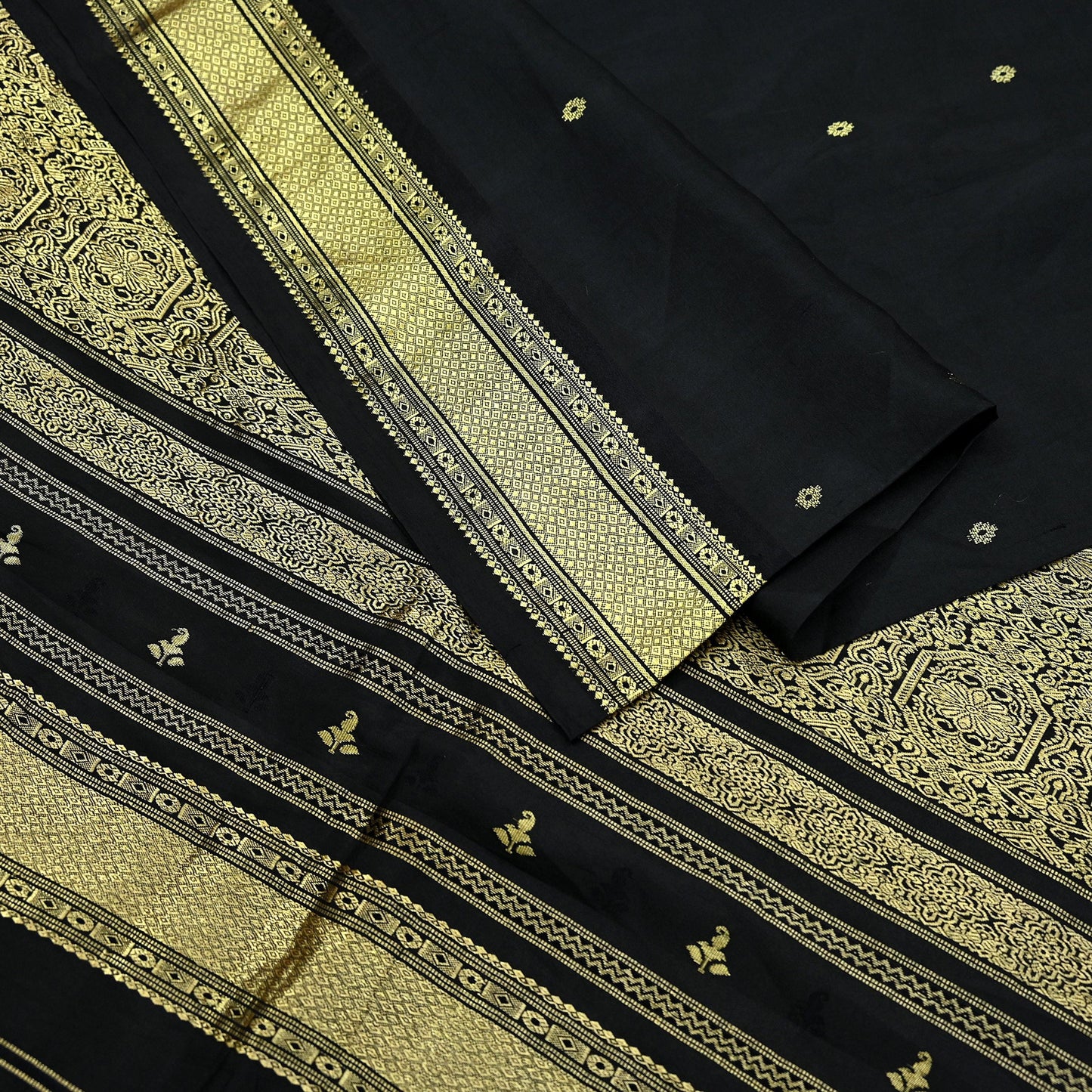 Indian Vintage Heavy Sarees Black 100% Pure Silk Hand Woven Kanjivaram Sari Craft Fabric 5Yd Ethnic Zari Fringes Dress Making Quilting