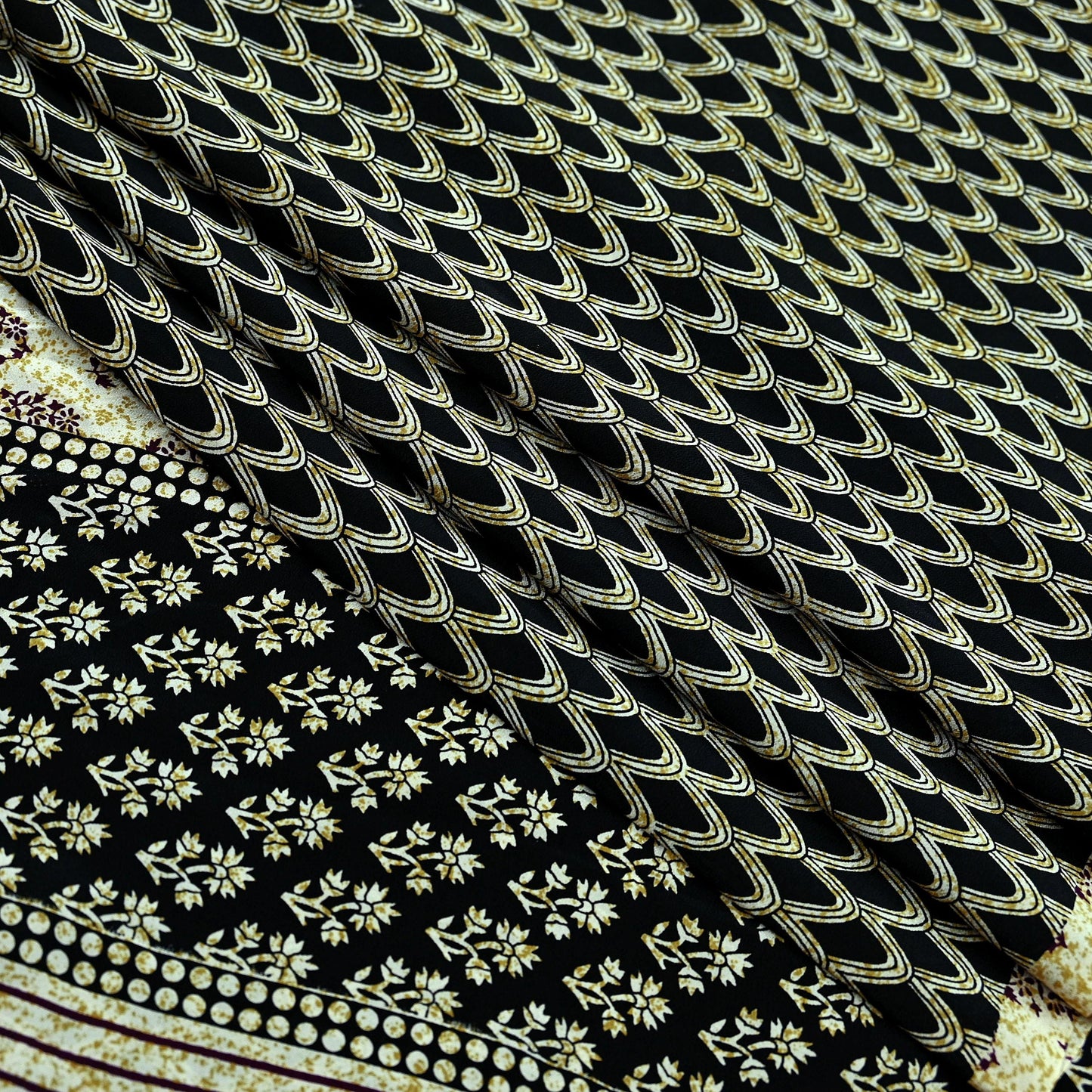Indian Vintage Sari Ivory & Black Pure Crepe Silk Printed Saree 5yd Sewing Floral Soft Craft Fabric Wrap Dress Making Crafting Quilting