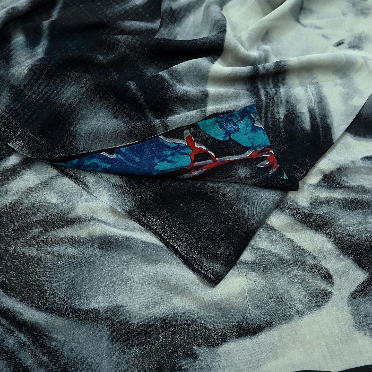 Women Indian Vintage Sari Gray & Black Pure Georgette Silk Printed Sarees Craft Fabric Sewing 5Yd Soft Dress Making Floral Quilting Crafting