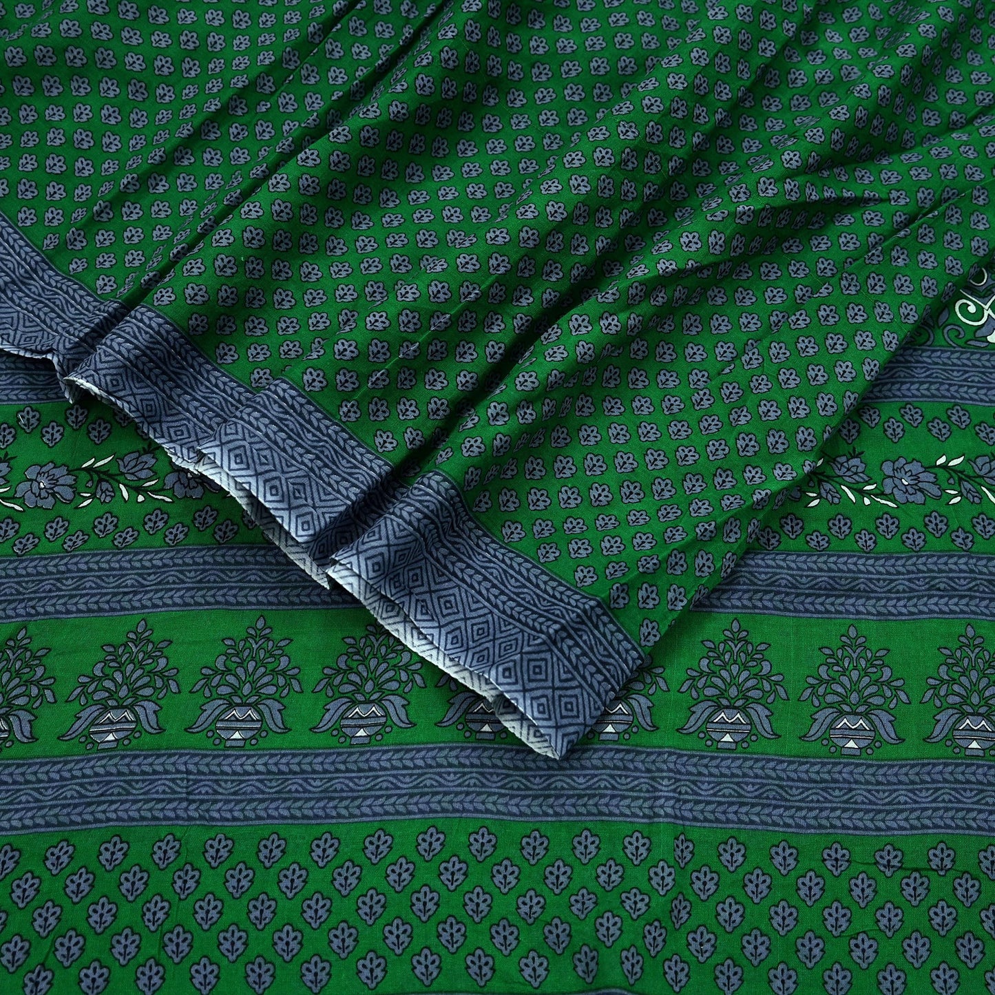 Indian Vintage Green & Gray Saree Printed Pure Cotton Sari Craft Fabric 5Yd Sewing Soft Sarong Wrap Boho Floral Quilting Crafting