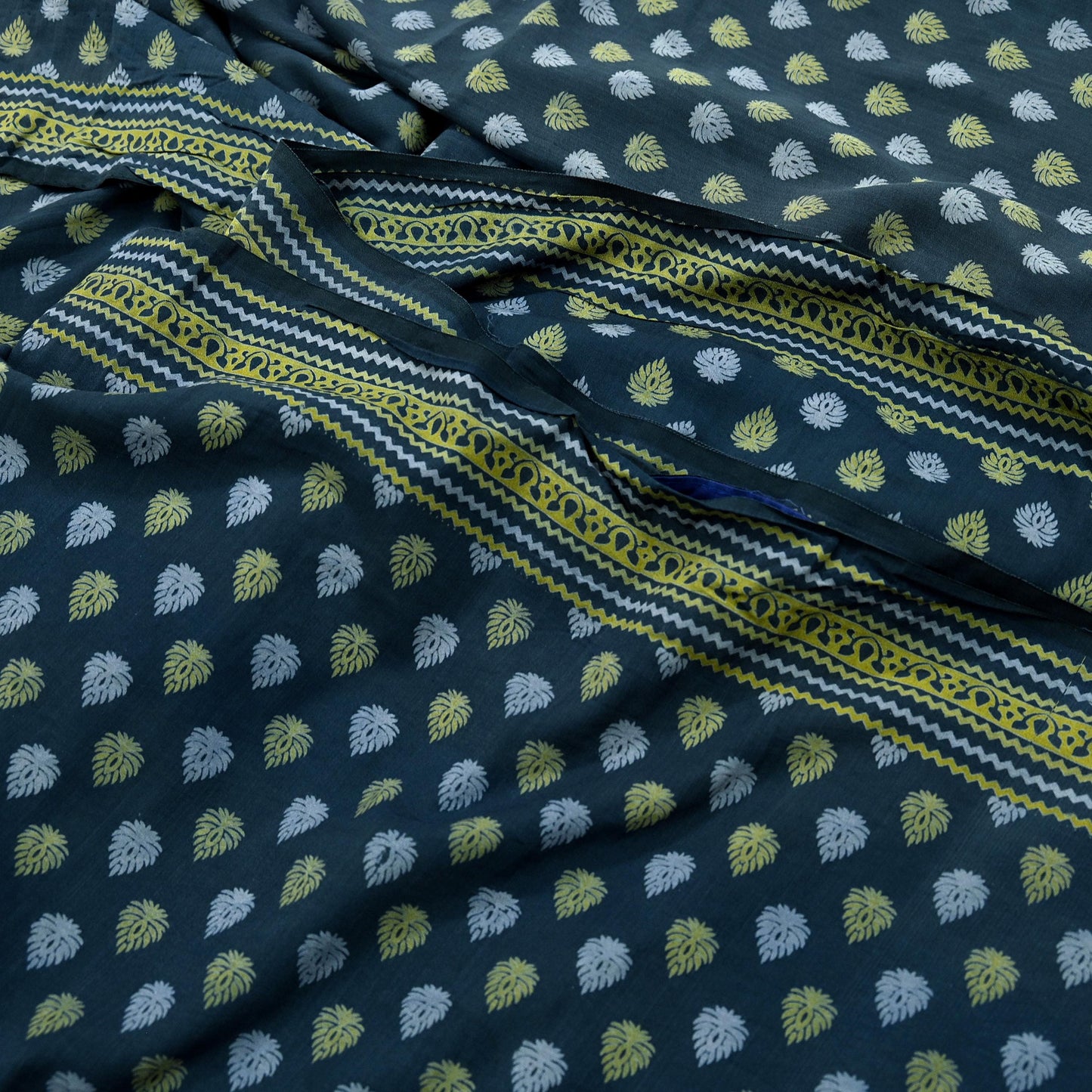 Indian Vintage Green & Gray Saree Printed Pure Cotton Sari Craft Fabric 5Yd Sewing Soft Sarong Wrap Boho Floral Quilting Crafting