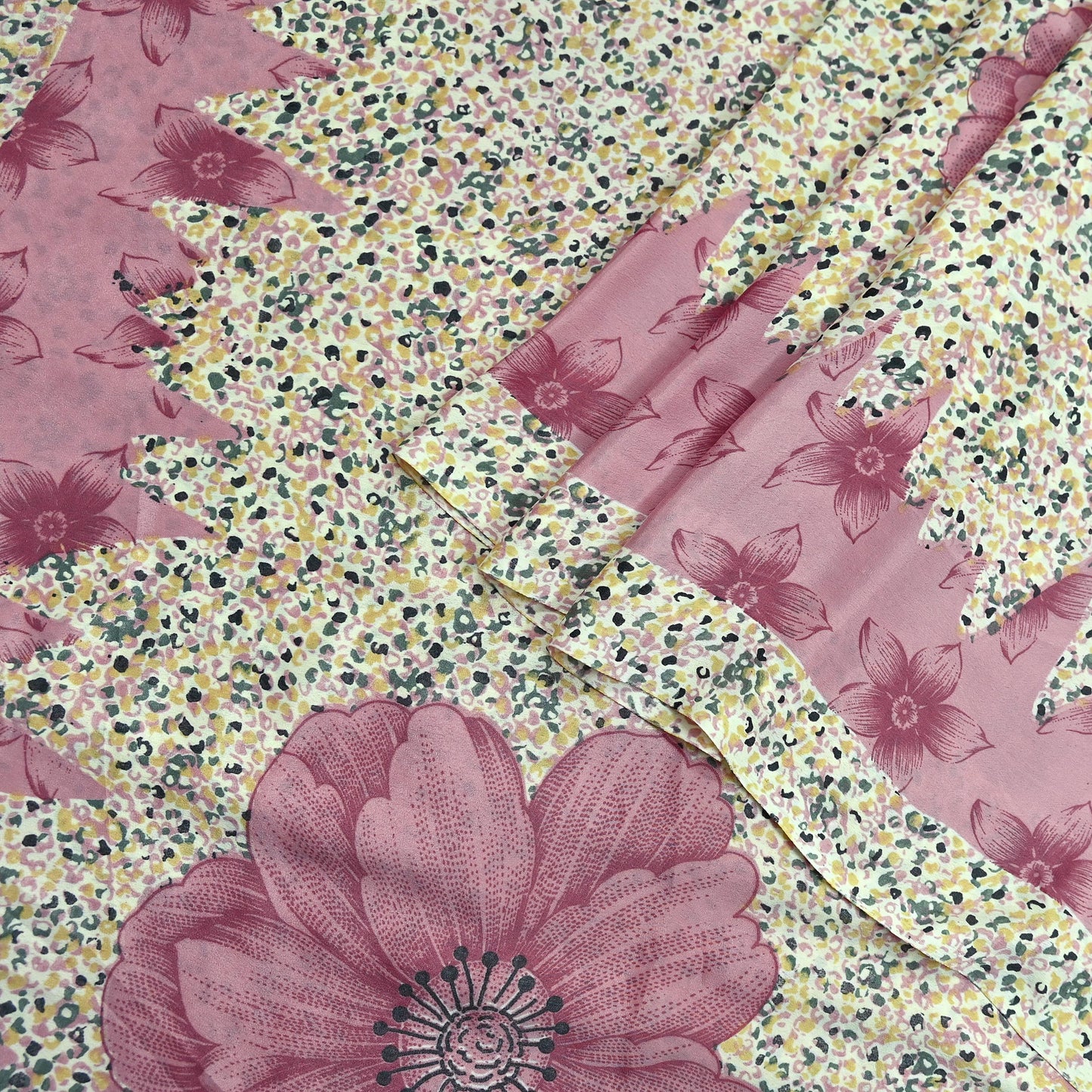 Indian Vintage Sari Ivory & Pink Moss Crepe Printed Sarees 5yd Craft Fabric Sewing Floral Soft Dress making Quilting Crafting Upcycle Used