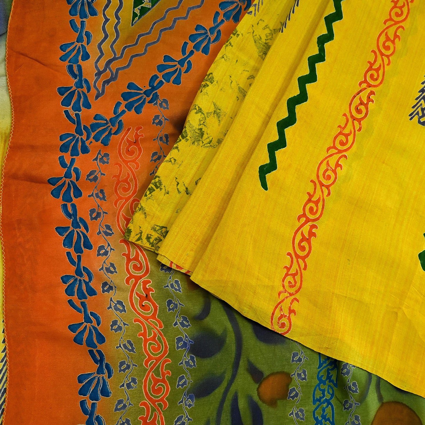 Indian Vintage Sari Yellow &Green Pure Crepe Silk Printed Sarees 5yd Sewing Floral Soft Craft Fabric Wrap Dress making Crafting Quilting
