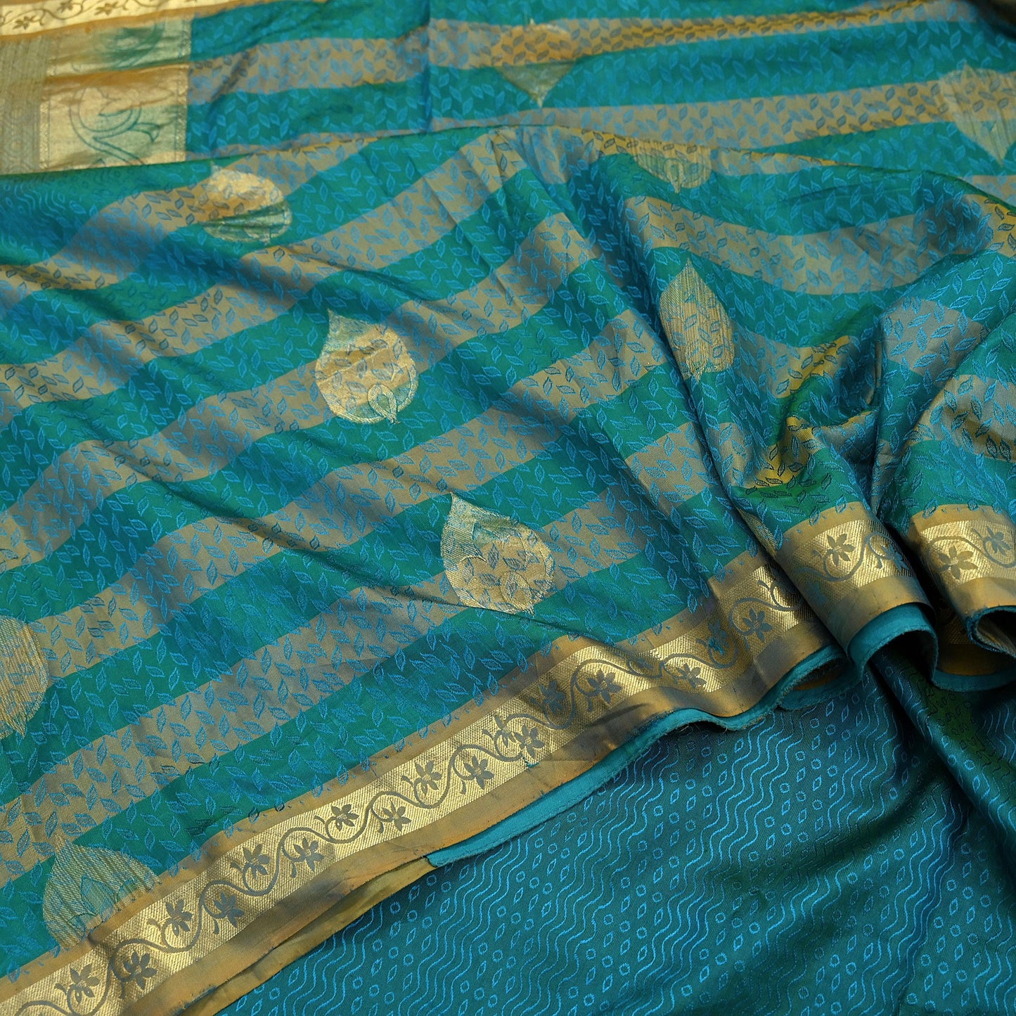 Indian Vintage Heavy Sari Green & Blue Kanjivaram Saree 100% Pure Silk Zari 5Yd Crafting Dress making For Crafting Quilting Upcycle