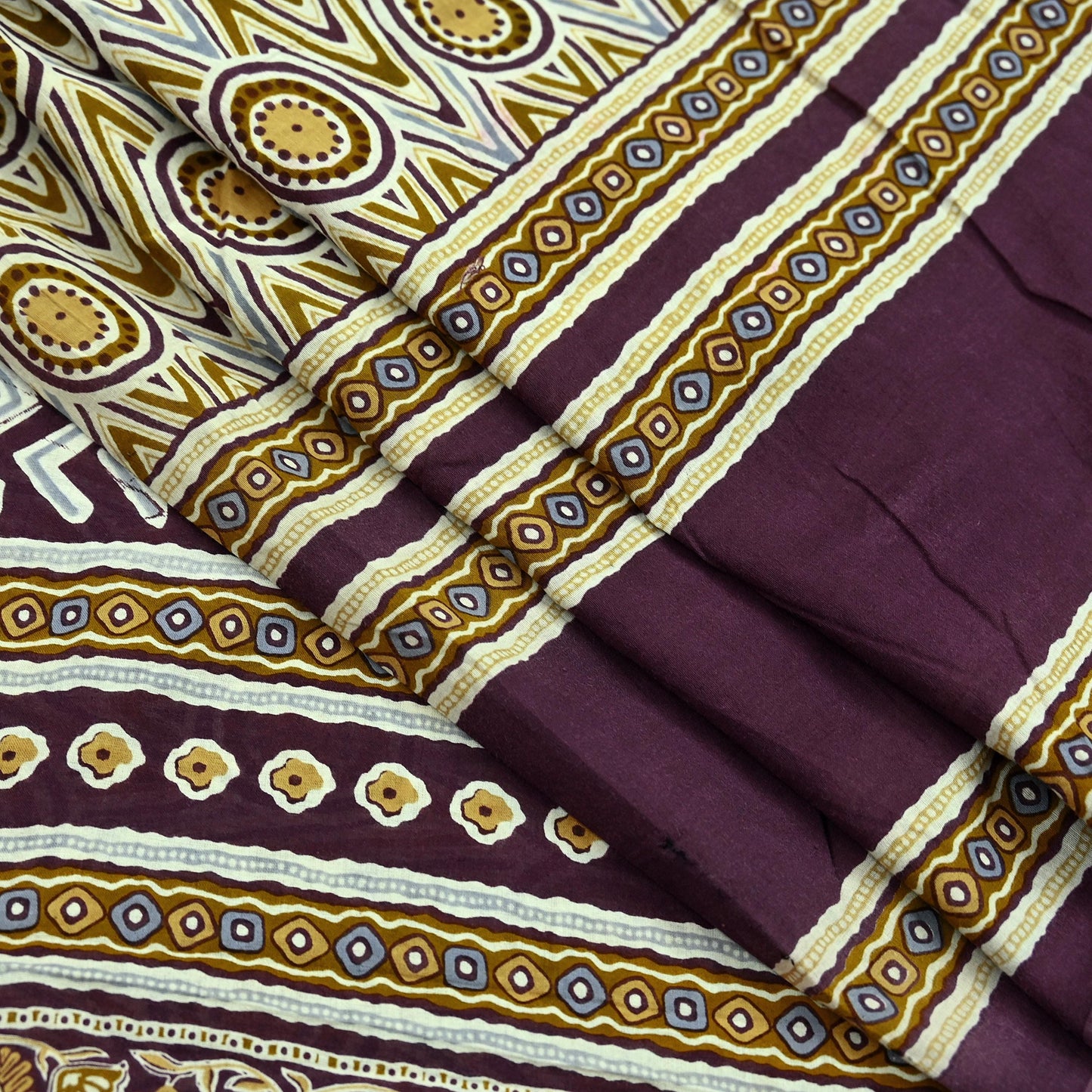 Indian Vintage Sari Purple & Ivory Pure Cotton Printed Saree 5Yd Craft Fabric Sewing Sarong Wrap Boho Floral Quilting crafting dressmaking