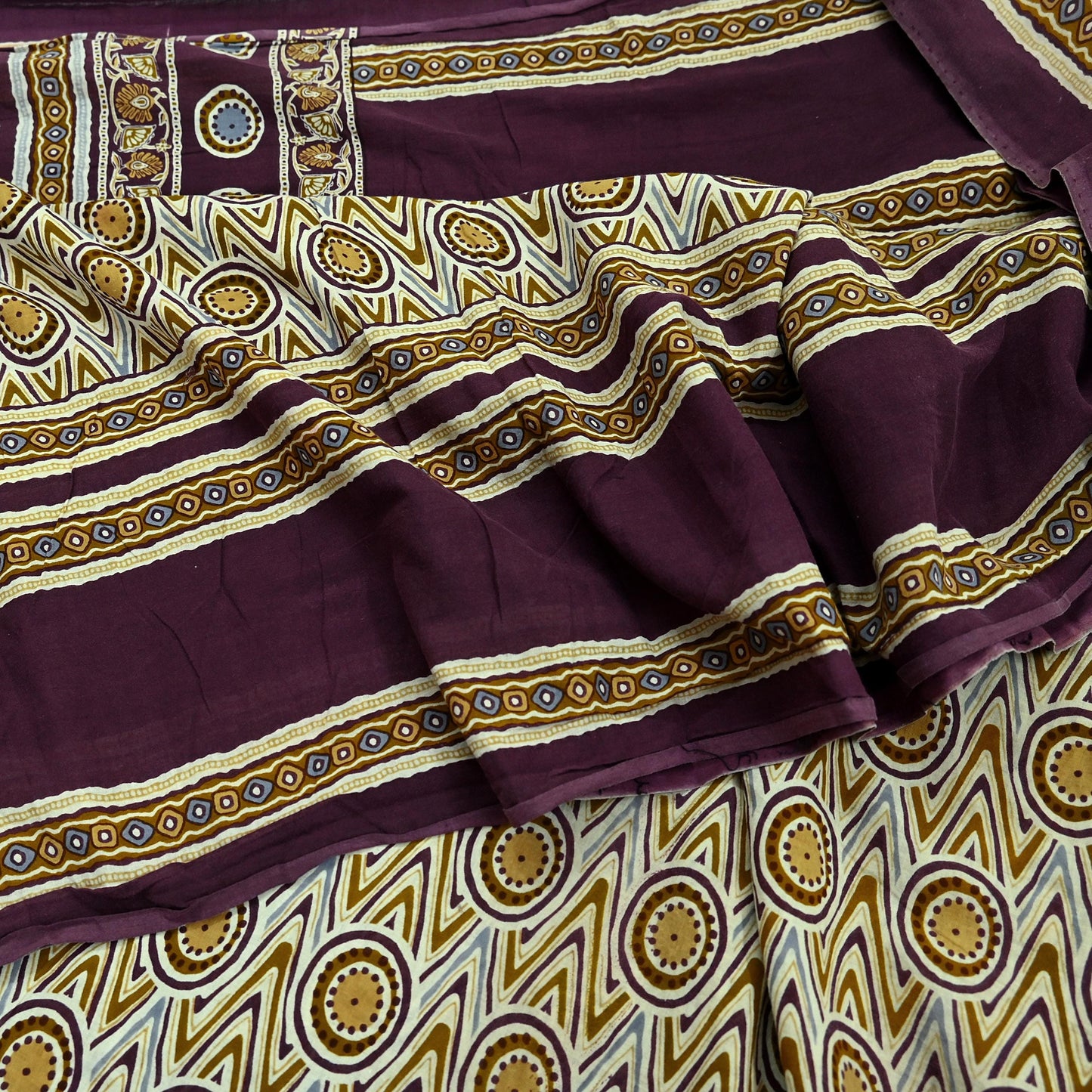 Indian Vintage Sari Purple & Ivory Pure Cotton Printed Saree 5Yd Craft Fabric Sewing Sarong Wrap Boho Floral Quilting crafting dressmaking