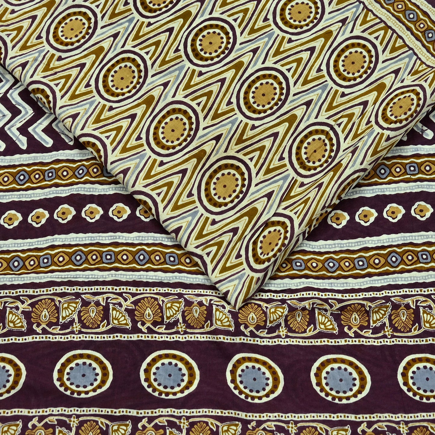 Indian Vintage Sari Purple & Ivory Pure Cotton Printed Saree 5Yd Craft Fabric Sewing Sarong Wrap Boho Floral Quilting crafting dressmaking