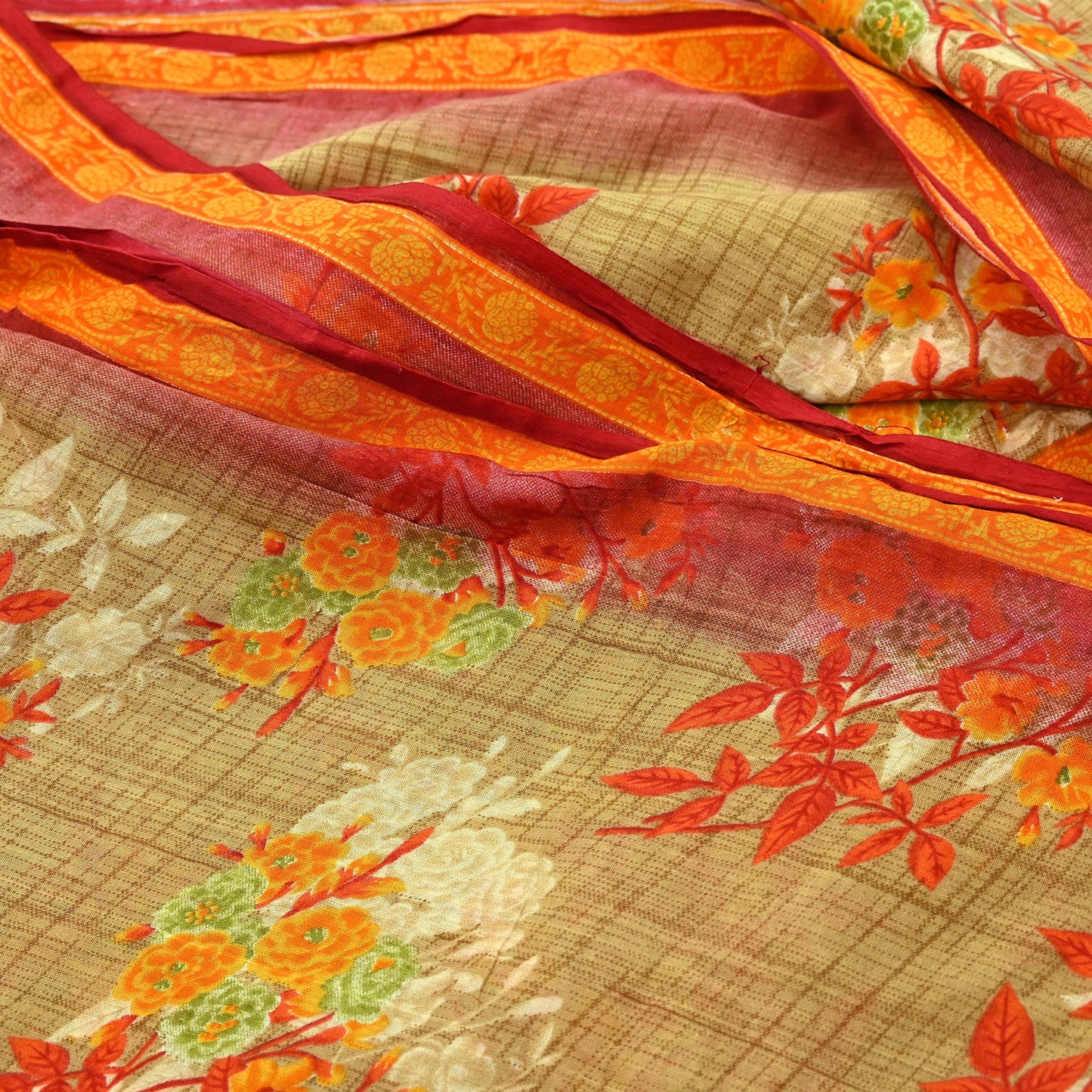 Indian Vintage Red & Beige Saree Printed 100% Pure Cotton Sari Craft Fabric 5Yd Soft Sewing Sarong Wrap Dress Making Quilting Crafting