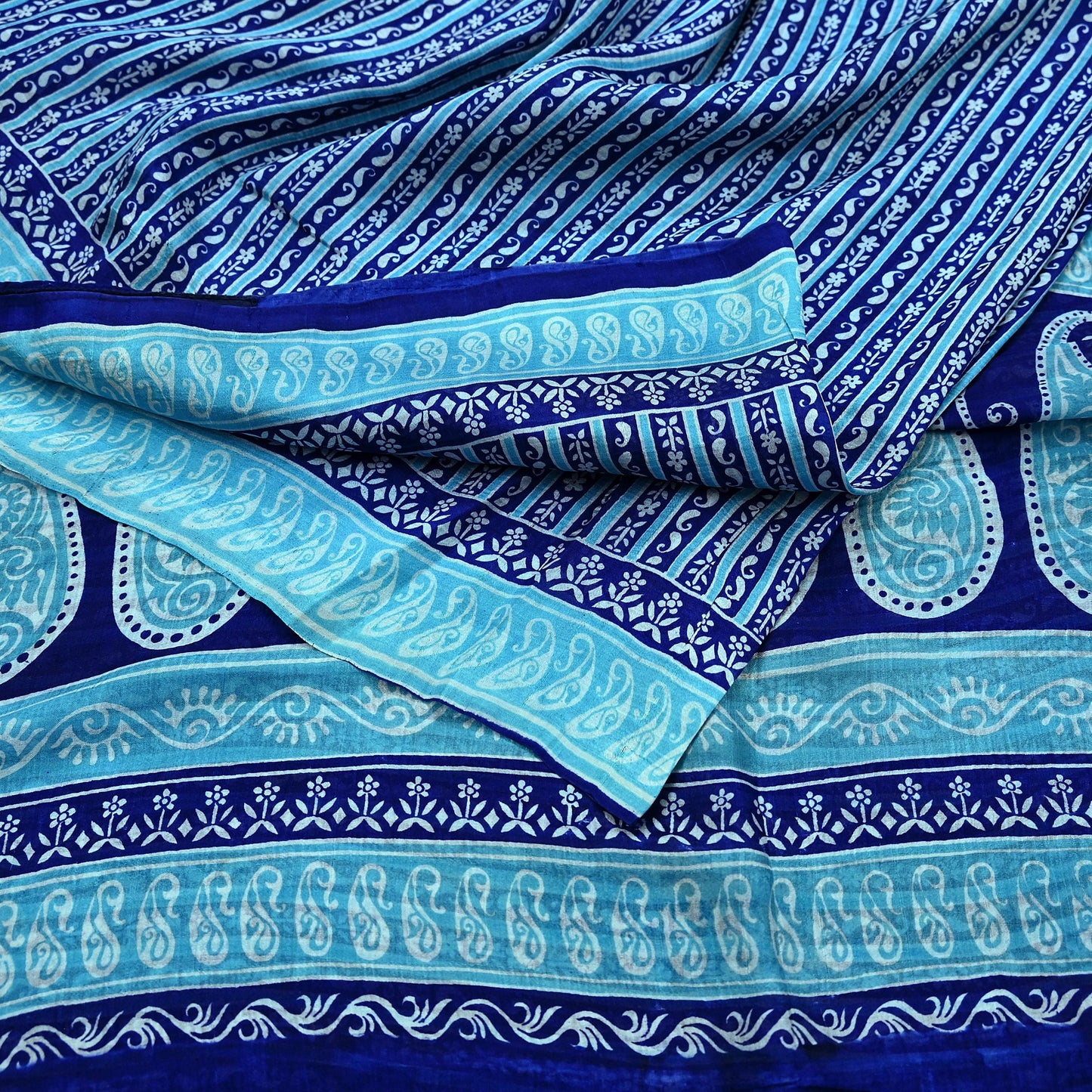 Indian Vintage Saree Blue Pure Silk Printed Sari 5yd Craft Fabric Sewing Floral Soft Wrap Sarong Quilting Used Dress making Quilting Upcycle