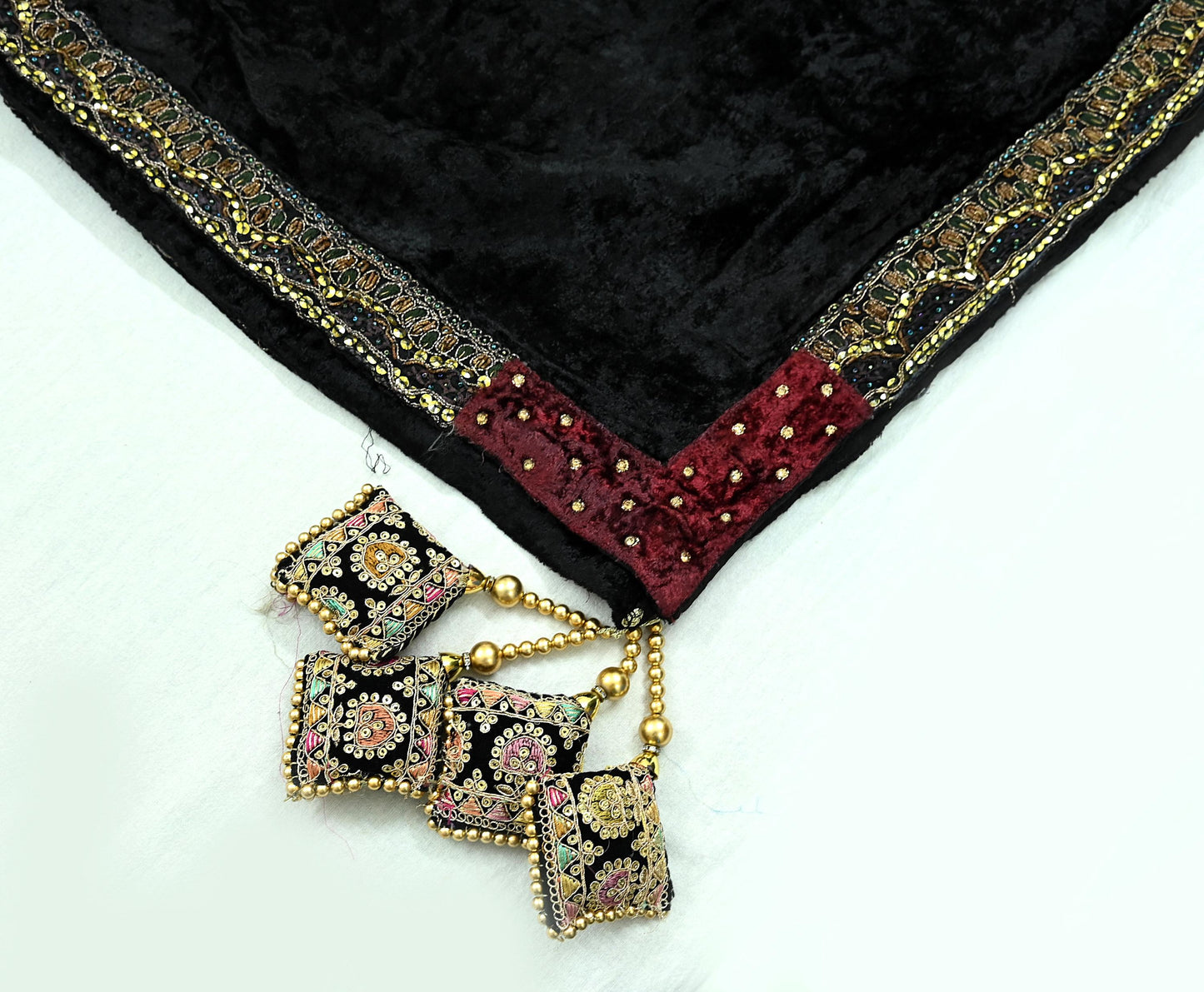 Indian Vintage Heavy Black Dupatta Velvet Long Stole Hand Embroidered Scarves Zari Hijab Veil Wrap Bridal Dupatta Hanging