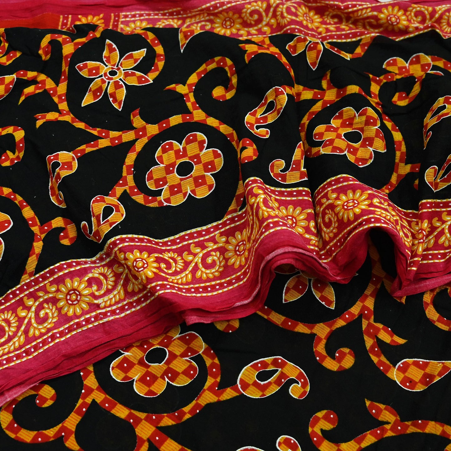 Indian Vintage Sari Red & Black Printed 100% Pure Cotton Sarees Craft Fabric 5Yard Sewing Sarong Wrap Boho Floral Dress making Quilting Soft