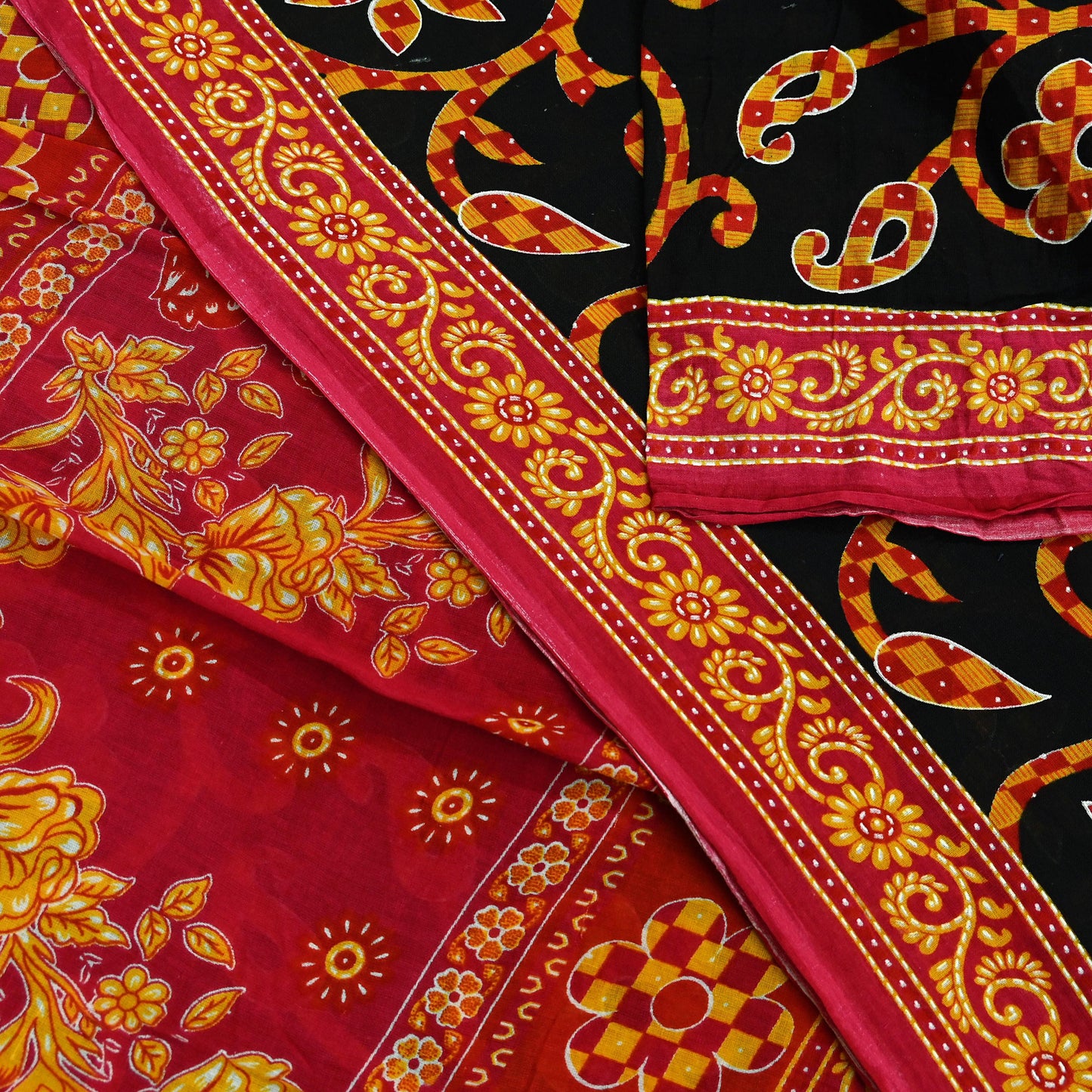 Indian Vintage Sari Red & Black Printed 100% Pure Cotton Sarees Craft Fabric 5Yard Sewing Sarong Wrap Boho Floral Dress making Quilting Soft