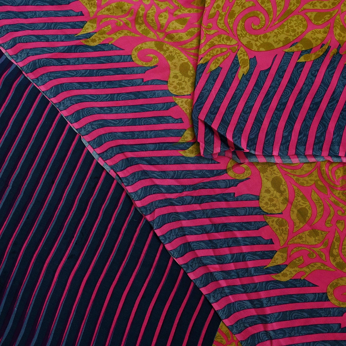 Indian Vintage Sari Green & Pink Pure Crepe Silk Printed Saree 5yd Sewing Floral Soft Craft Fabric Wrap Dress making Crafting Quilting