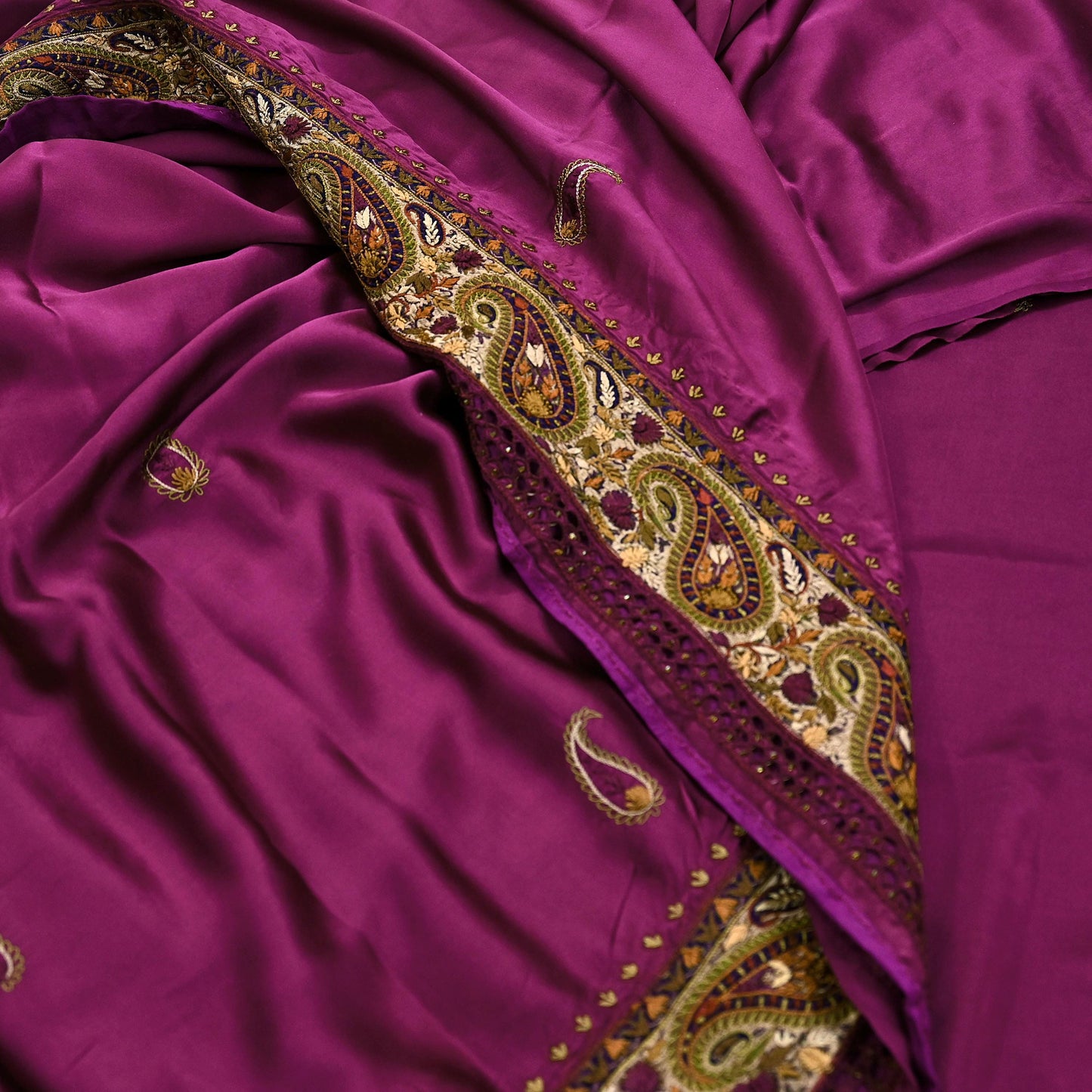 Indian Vintage Heavy Purple Sari Hand Embroidered Saree 100% Pure Satin Silk Craft Fabric 5yd Soft Wedding/Party Wear