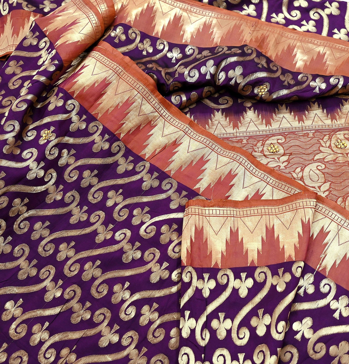 Indian Vintage Saree Purple & Brown Hand Woven Pure Silk Sari Craft Fabric 5Yd Ethnic Floral Golden Zari Dress making For Crafting Quilting