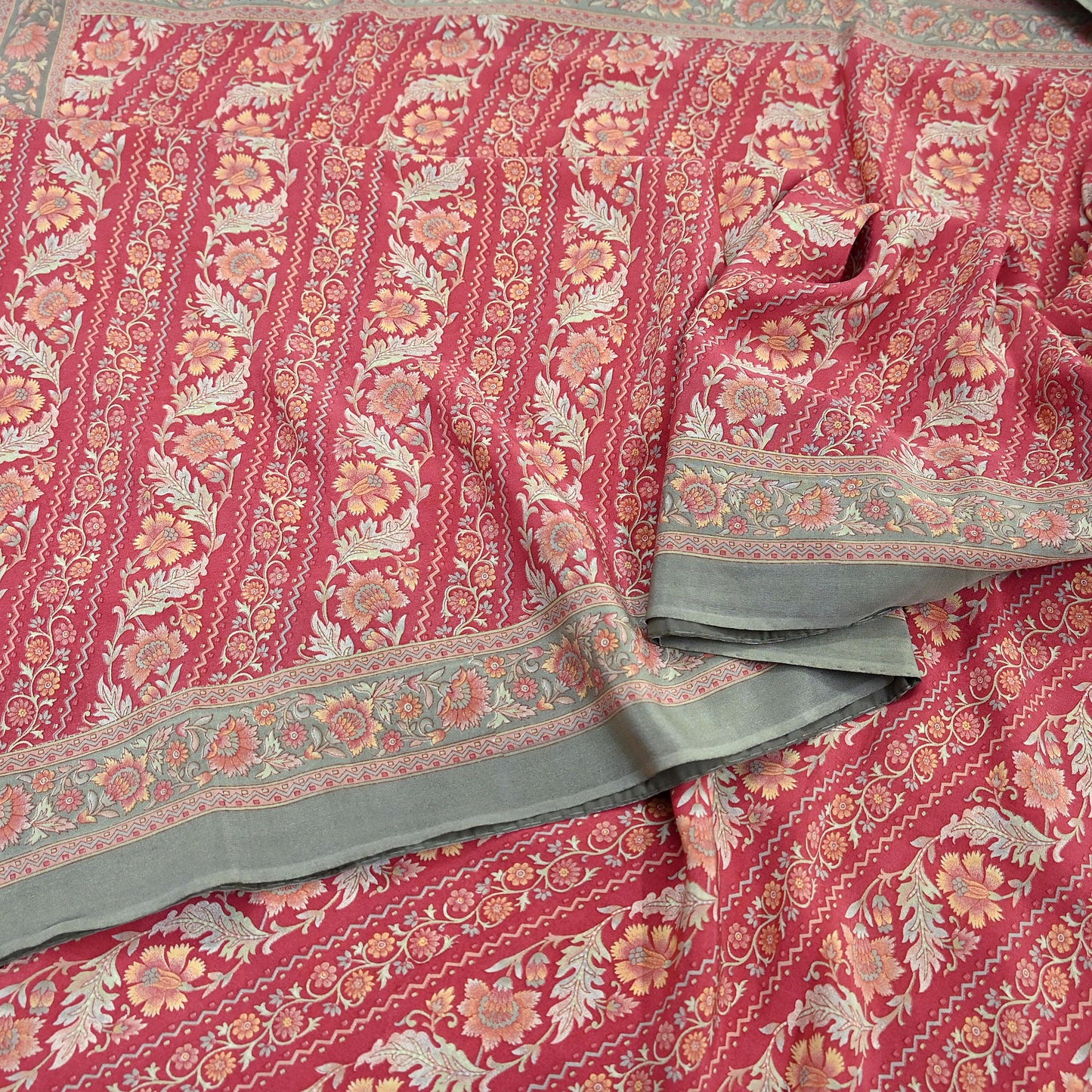 Indian Vintage Sari Green & Pink Pure Crepe Silk Printed Saree 6yd Sewing Floral Soft Craft Fabric Wrap Dress making Crafting Quilting