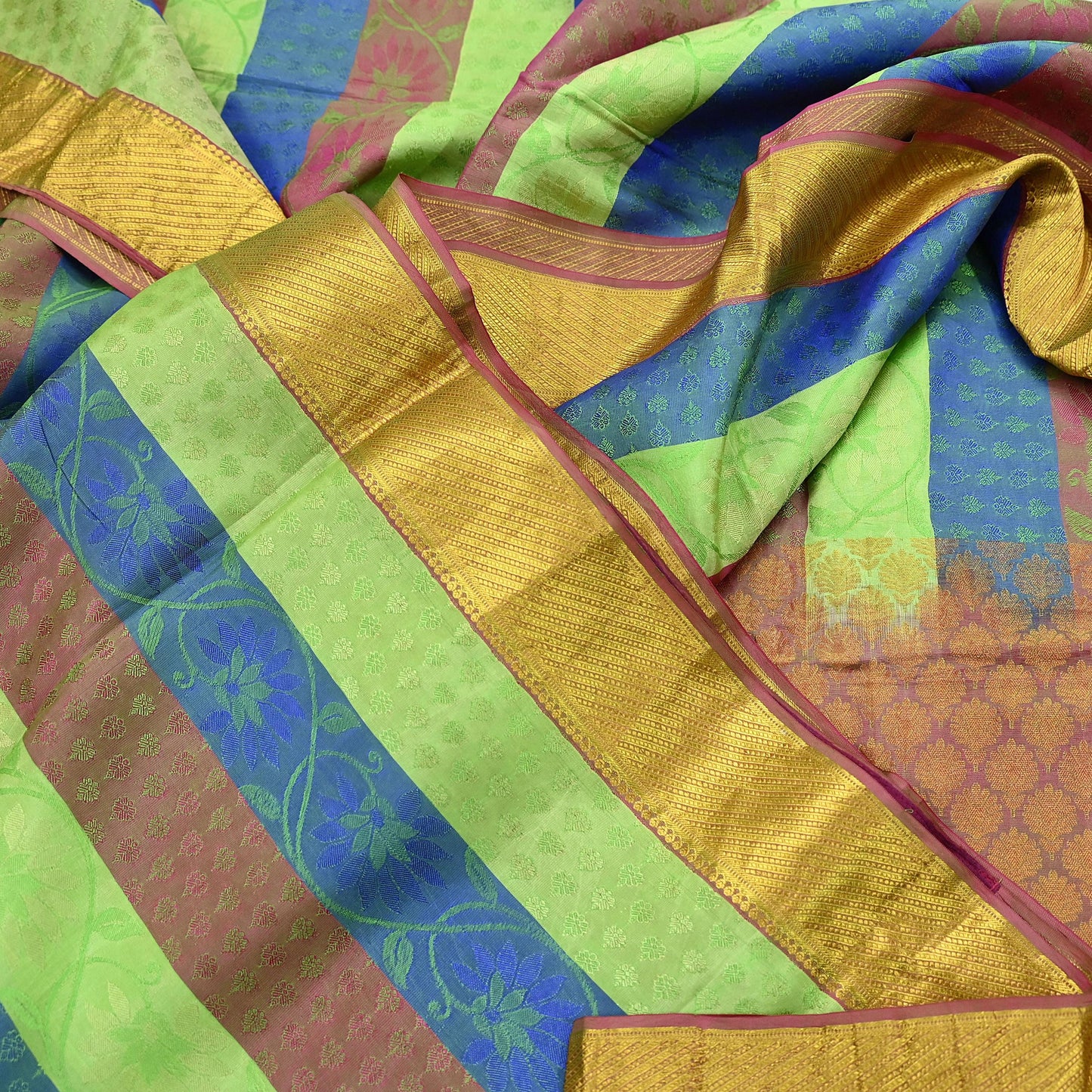 Indian Vintage Heavy Sari Purple & Green Kanjivaram Saree 100% Pure Silk Zari 5Yd Crafting Dress making For Crafting Quilting Upcycle