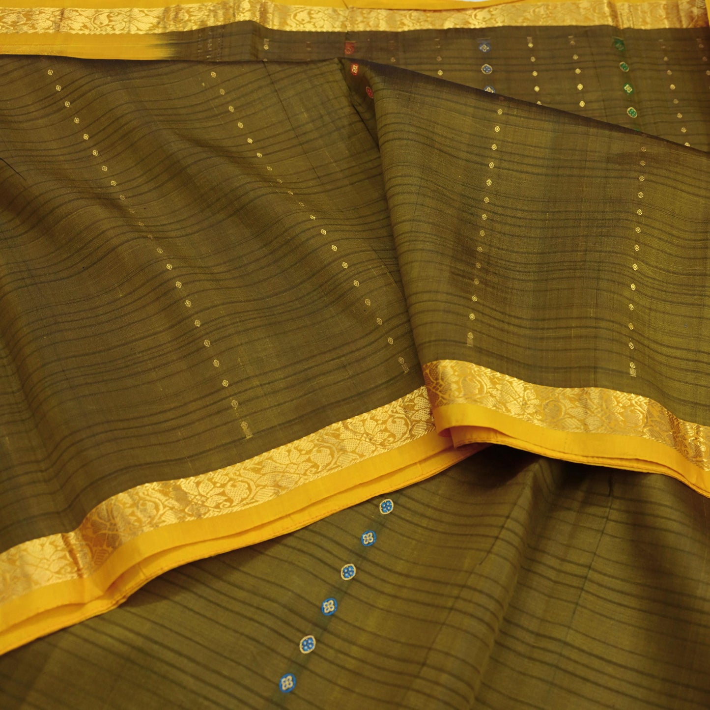Indian Vintage Heavy Sari Green & Yellow Kanjivaram Saree 100% Pure Silk Zari 5Yd Crafting Dress making For Crafting Quilting Upcycle