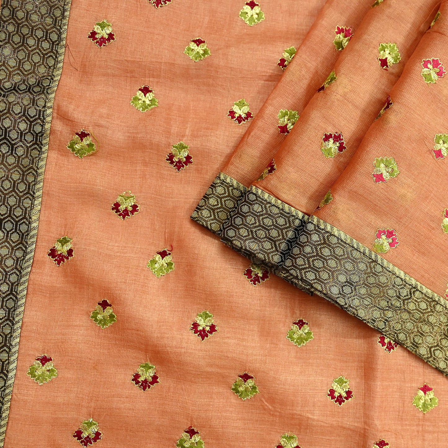 Indian Vintage Peach Sari Pure Tussar Silk Hand Embroidered Sarees Craft Fabric 5Yd Sewing Ethnic Sequins Dress making Crafting Quilting