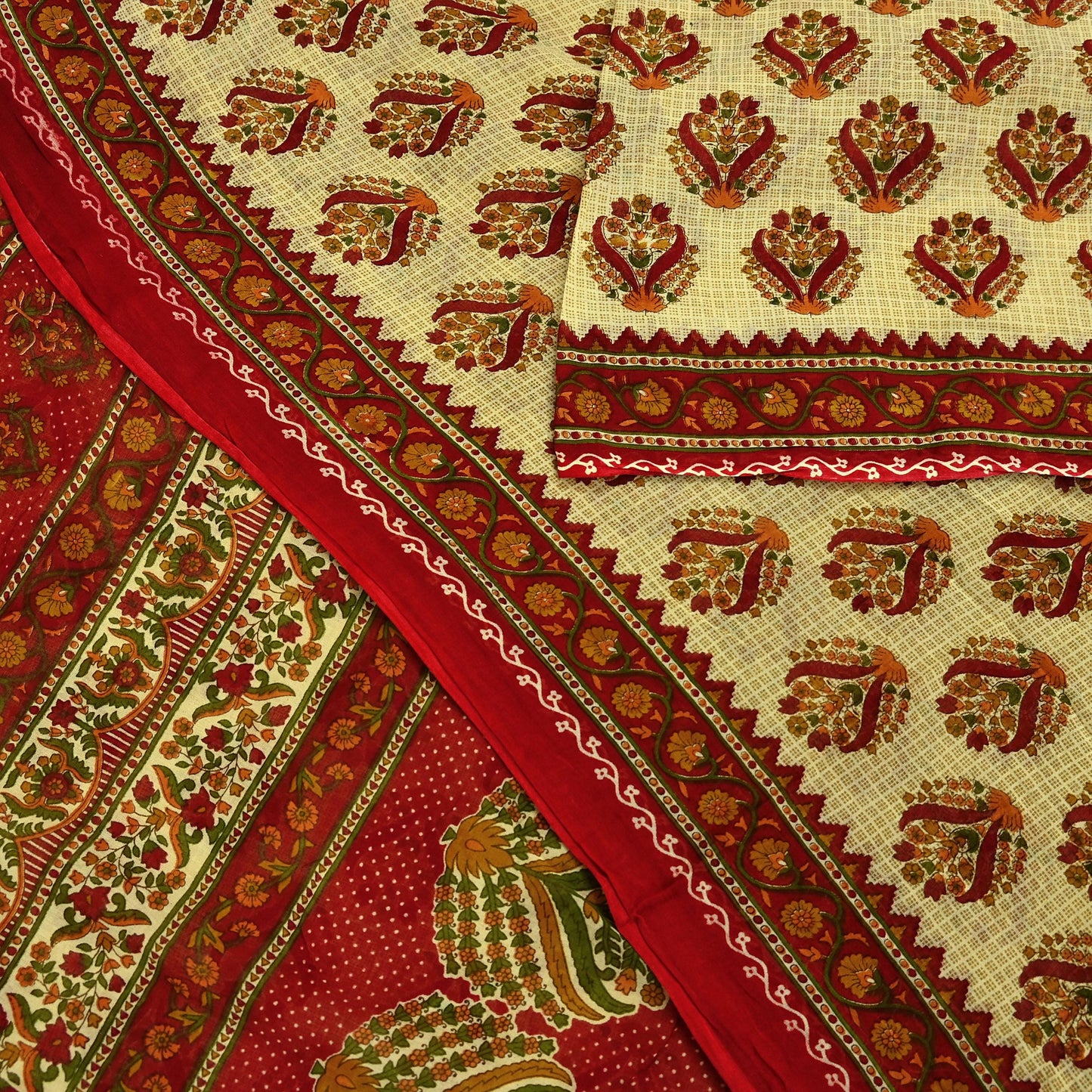 Indian Vintage Red & Beige Saree Printed 100% Pure Cotton Sari Craft Fabric 5Yd Soft Sewing Sarong Wrap Dress Making Quilting Crafting
