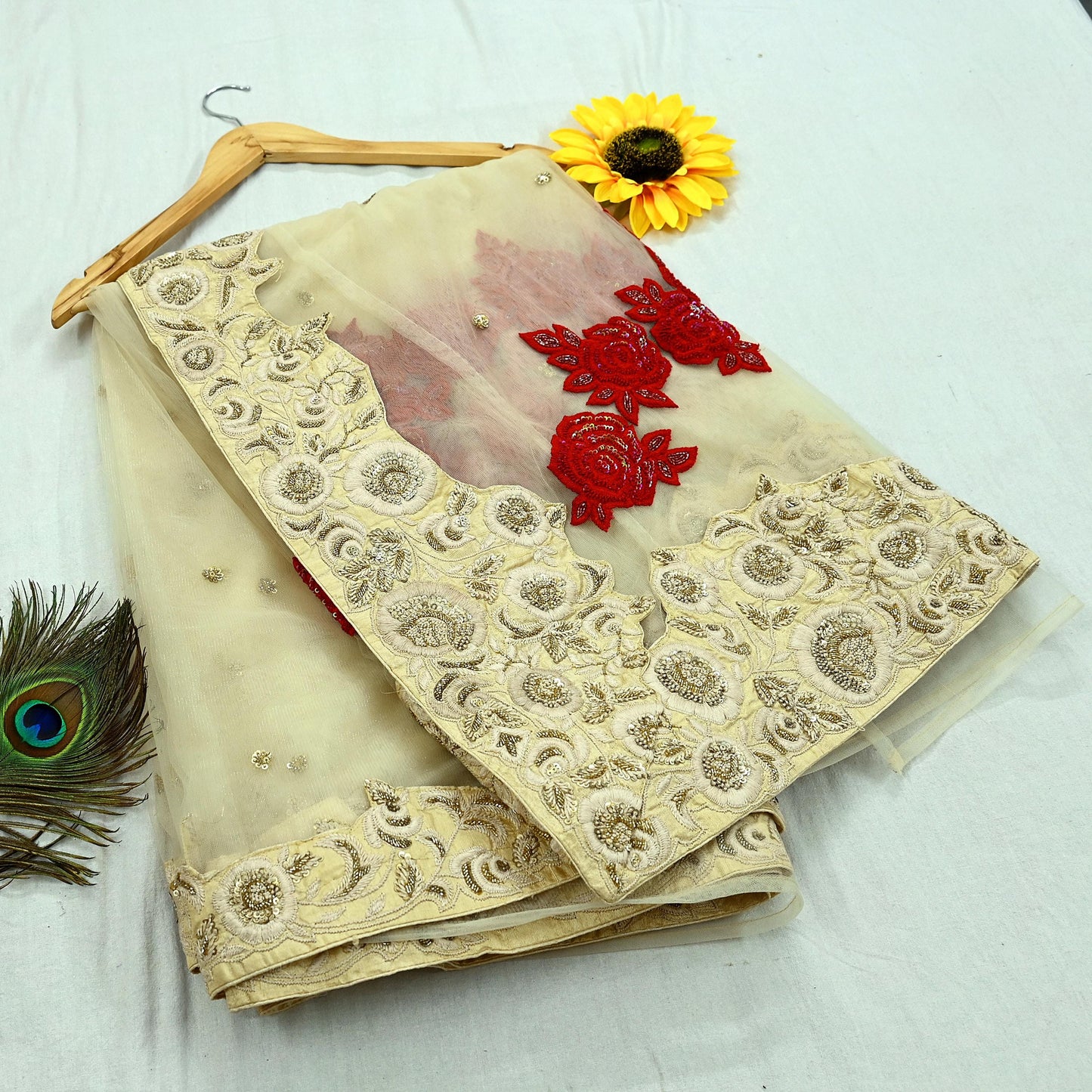 Indian Pre-Owned Heavy Sari Ivory Net/Mesh Hand Embroidered Sarees Designer Abu Jani 6Yd Sewing Ethnic Sequins Wedding/Party wear Saree