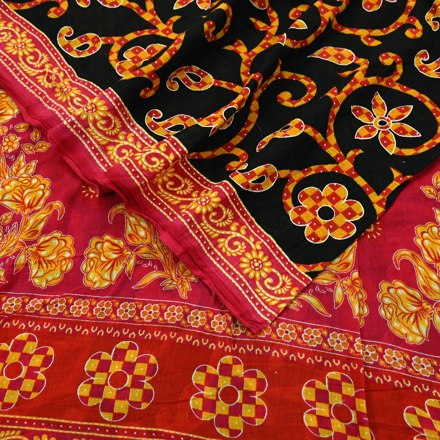 Indian Vintage Sari Red & Black Printed 100% Pure Cotton Sarees Craft Fabric 5Yard Sewing Sarong Wrap Boho Floral Dress making Quilting Soft