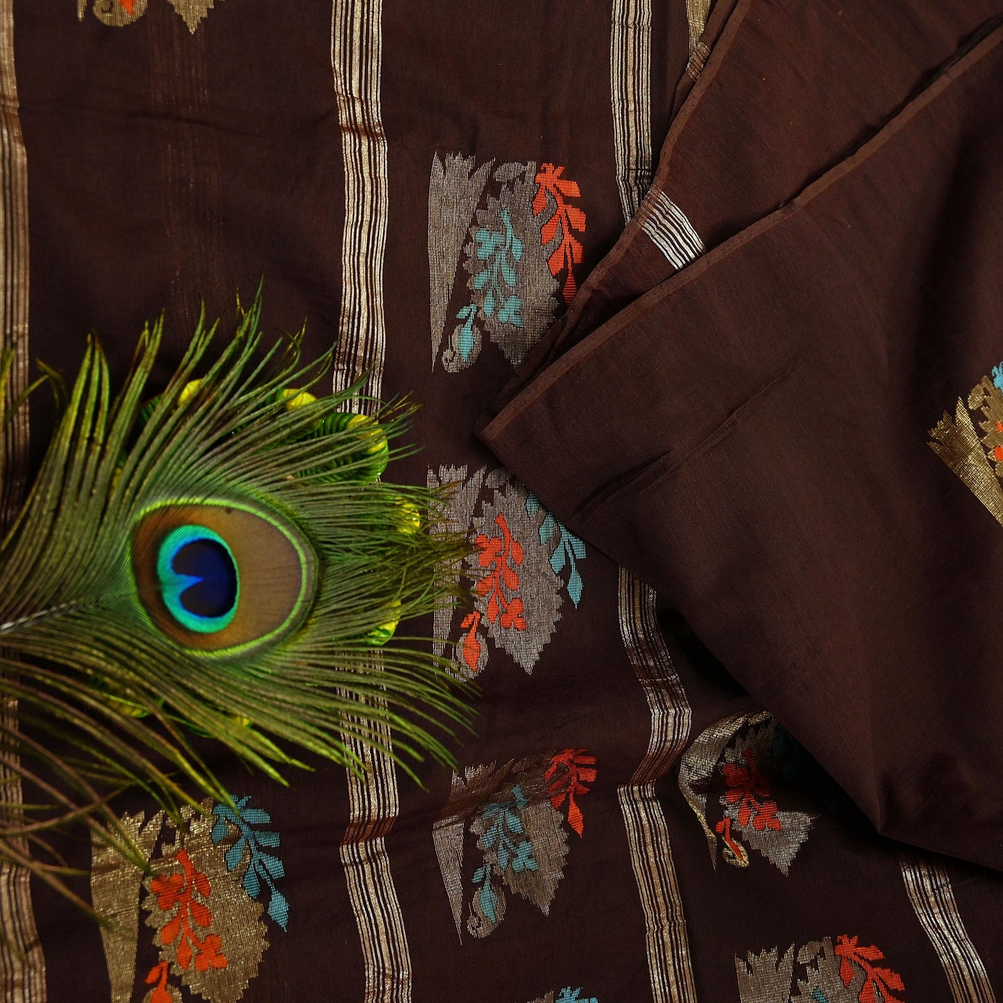 Indian Vintage Sari Brown Pure Silk Hand Woven Sarees Craft Fabric 5Yd Sewing Ethnic Floral Dress making For Crafting Quilting Upcycle