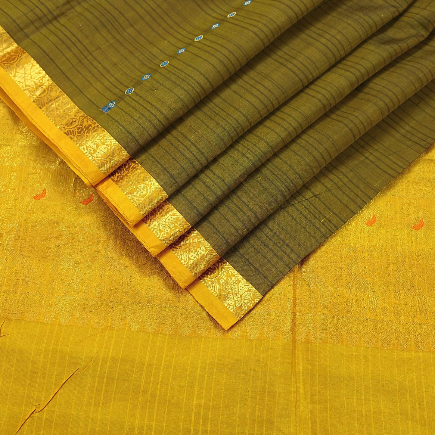 Indian Vintage Heavy Sari Green & Yellow Kanjivaram Saree 100% Pure Silk Zari 5Yd Crafting Dress making For Crafting Quilting Upcycle