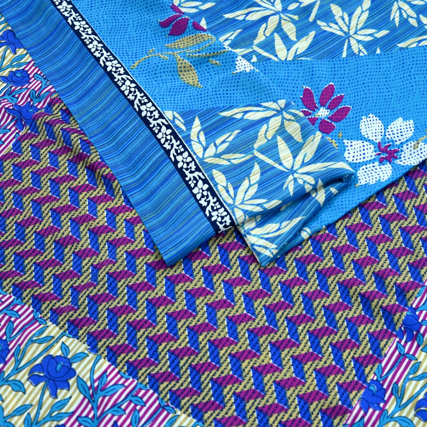 Indian Vintage Blue Moss Crepe Saree Printed Floral Sari Fabric 6 Yards Soft Craft Fabric for Sewing, Dressmaking, Quilting,Upcycling