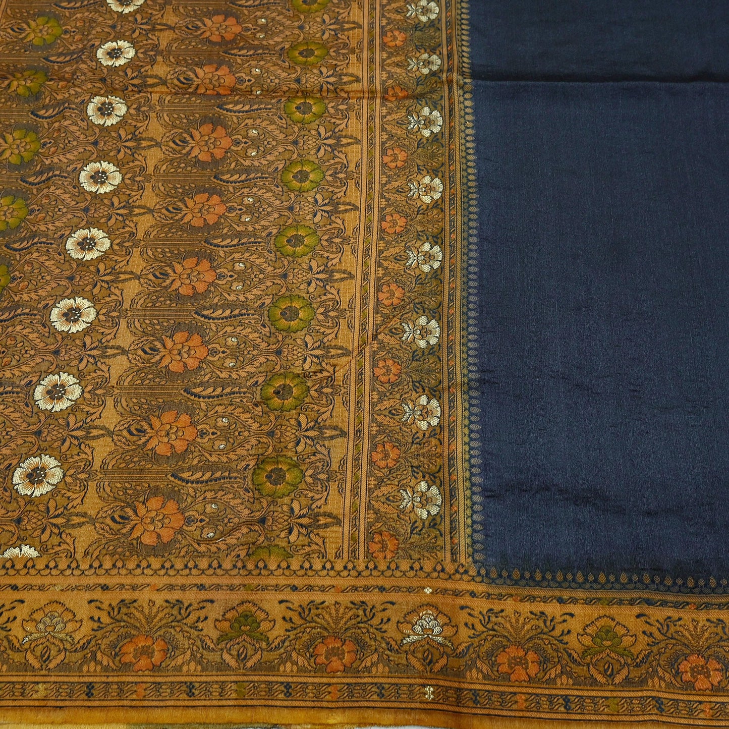 Indian Vintage Sari Gray & Beige 100% Pure Silk Hand Woven Sarees Craft Fabric 5Yd Ethnic Sewing Dress making Crafting Quilting Upcycle