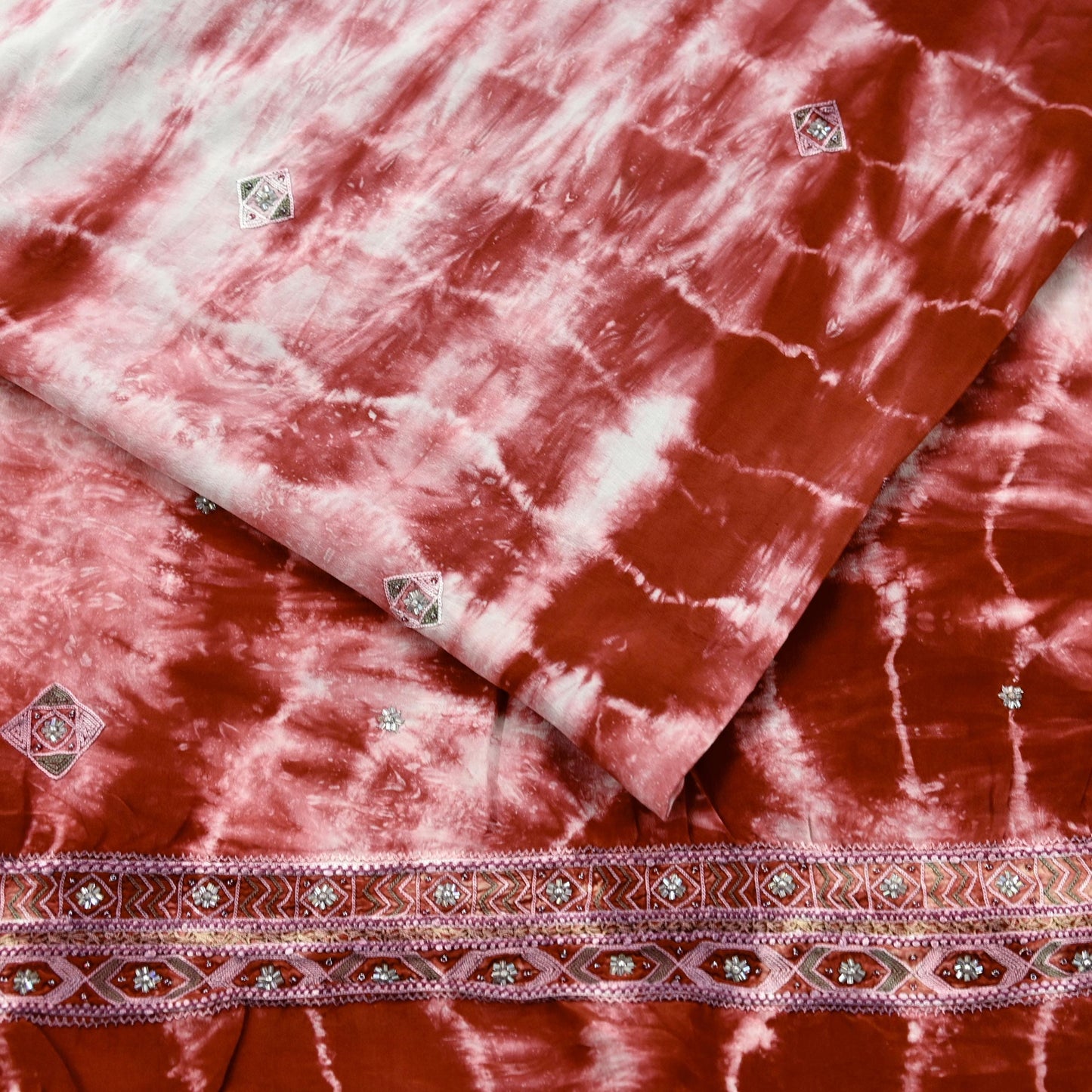 Indian Vintage Saree Pure Crepe Silk Hand Embroidered Tie-Dye Sari Fabric 5yard Sewing Craft Fabric Ethnic Dressmaking Crafting Zardozi Zari