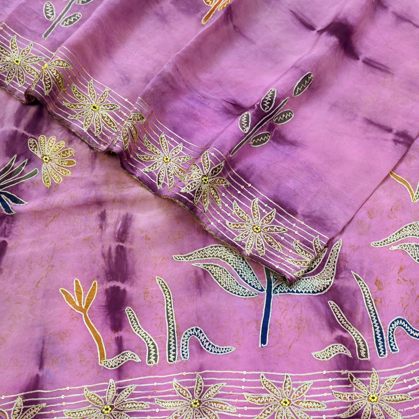 Indian Vintage Sari Pure Crepe Silk Hand Embroidered Sarees 5yd Sewing Craft Fabric Ethnic Wrap Upcycle Quilting Crafting Dress Making