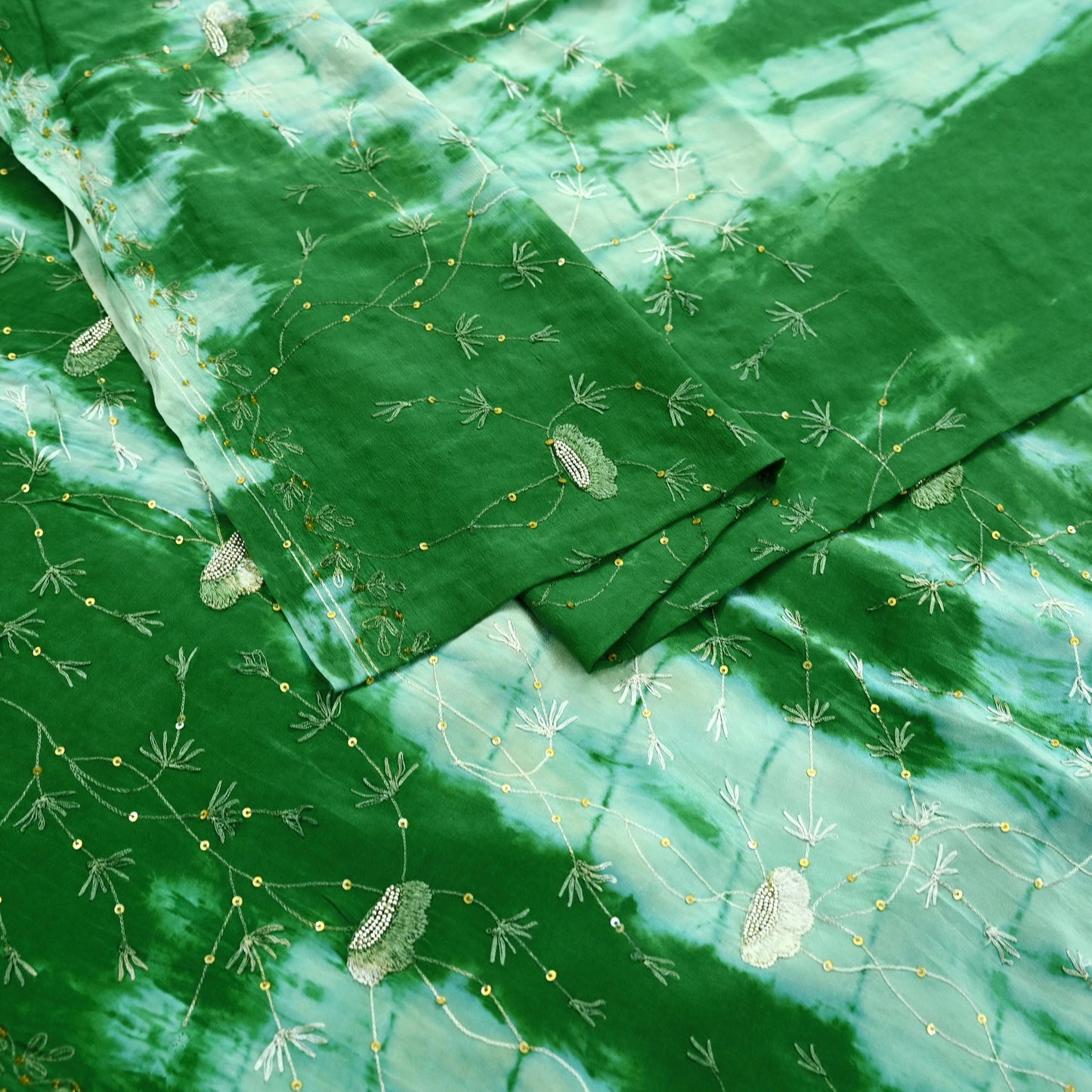 Indian Vintage Saree Pure Crepe Silk Hand Embroidered Tie-Dye Sari Fabric 5yard Sewing Craft Fabric Ethnic Dressmaking Crafting Zardozi Zari