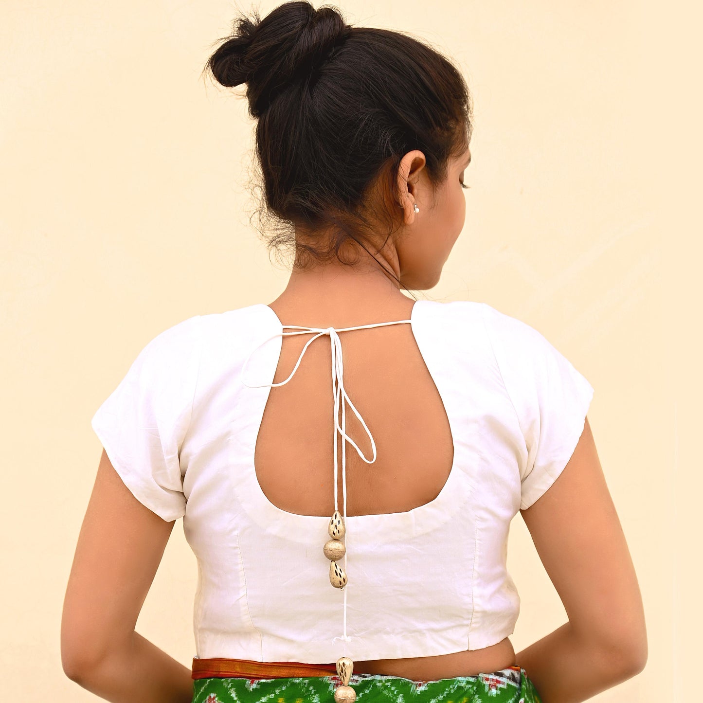 Indian New White Pure Silk Hand Woven Padded Blouse/Top/Crop Party wear Bollywood One Of a Kind Blouse