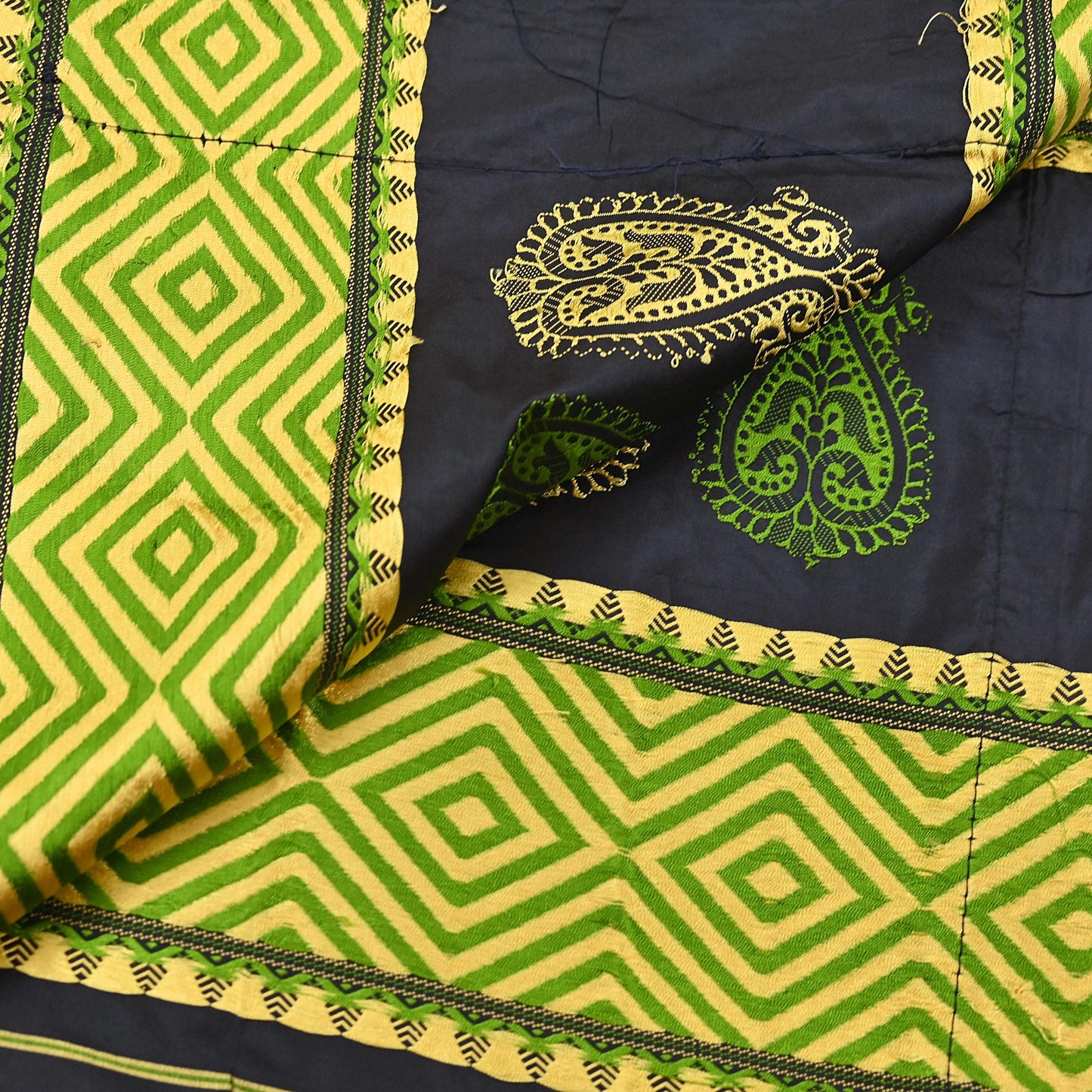 Indian Black Pat Silk Mekhela Chador Set Handwoven Assamese Traditional Wear Vintage 2-Piece Mekhela Sador