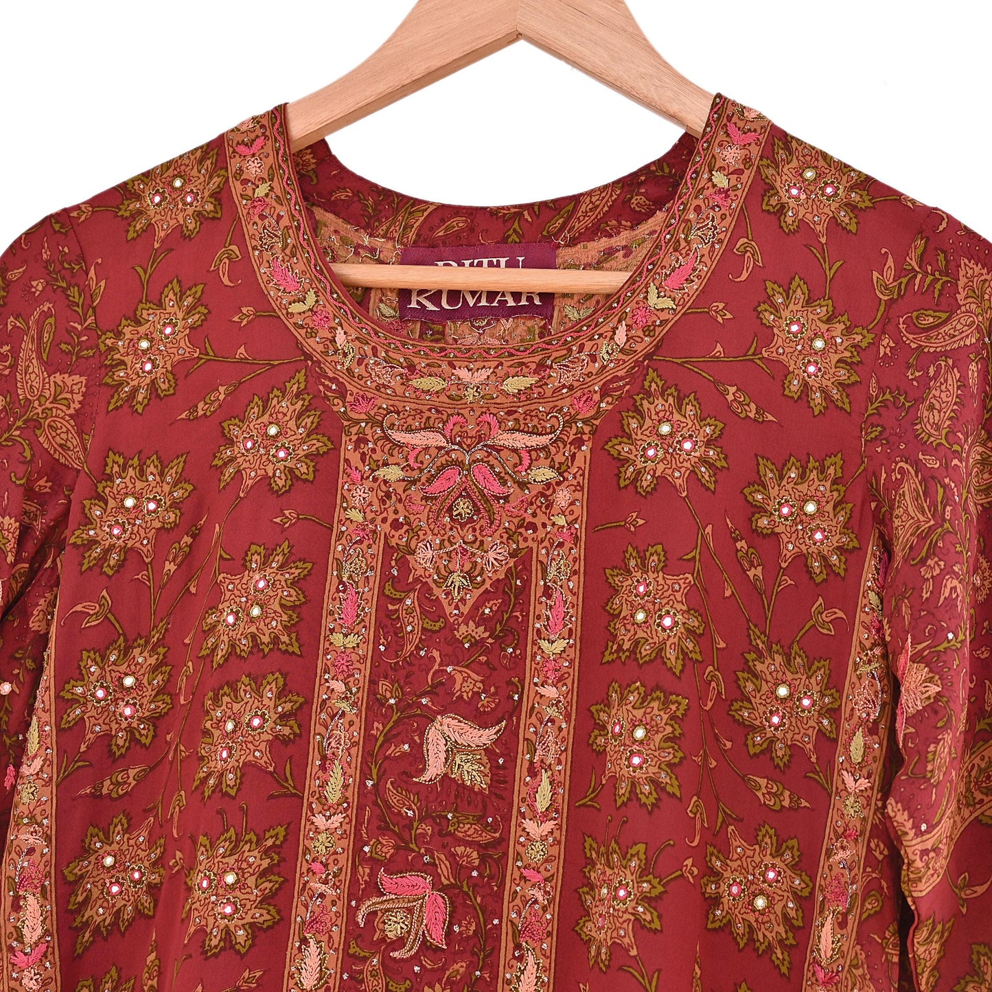 Indian Pre-Owned Rusty Red Pure Silk Hand Embroidered Ritu Kumar Designer 3 Piece Suit Set (Kurta + Dupatta + Salwar)