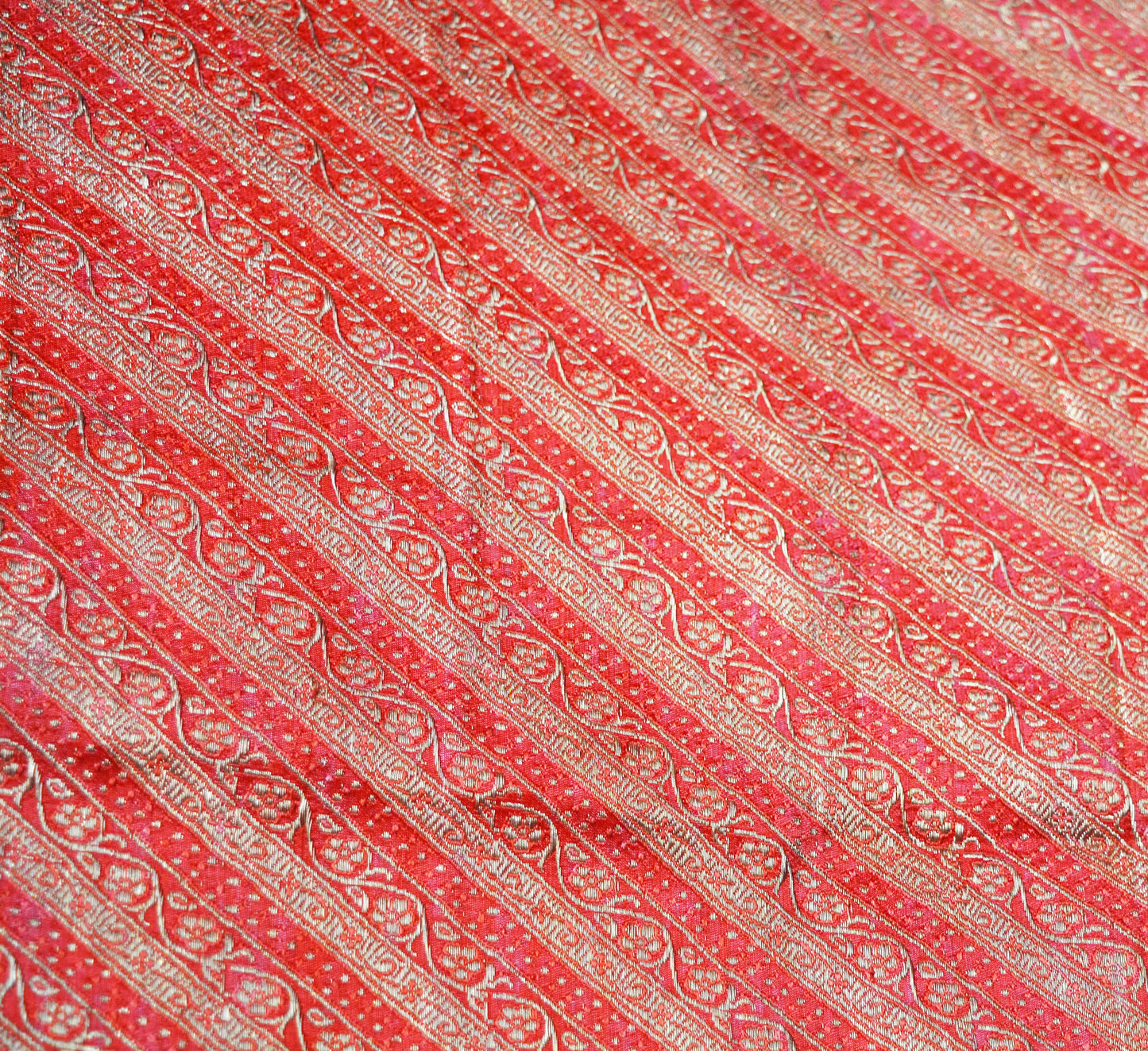 Vintage Red Pure Silk Banarasi Brocade Hand Woven Fabric Design Indian Fabric 40"X45" Sewing Zari Ethnic Floral