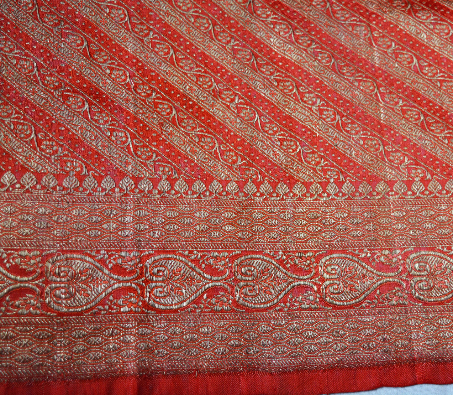 Vintage Red Pure Silk Banarasi Brocade Hand Woven Fabric Design Indian Fabric 40"X45" Sewing Zari Ethnic Floral