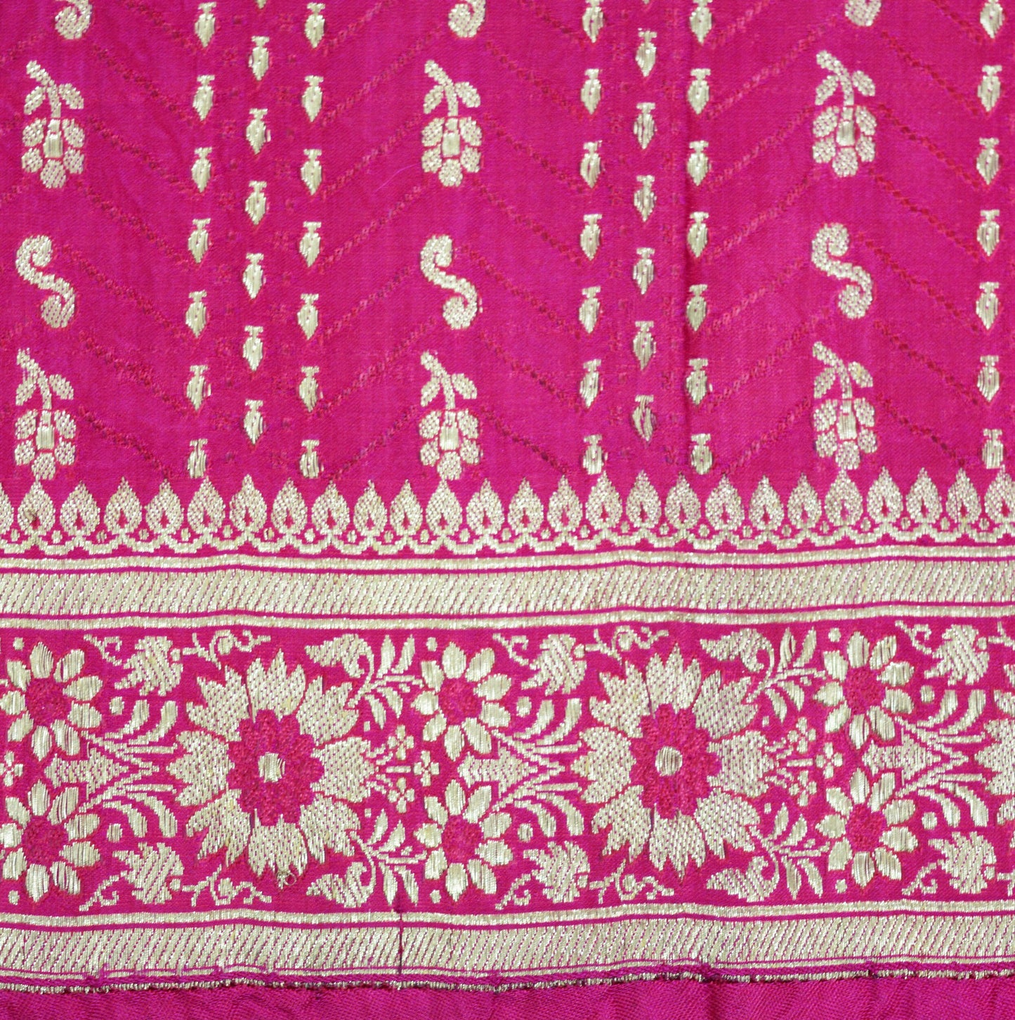 Indian Vintage SariHeavy Wedding Pure Satin Silk Rani Pink saree Banarasi Brocade Saree  Golden Zari 5Yard