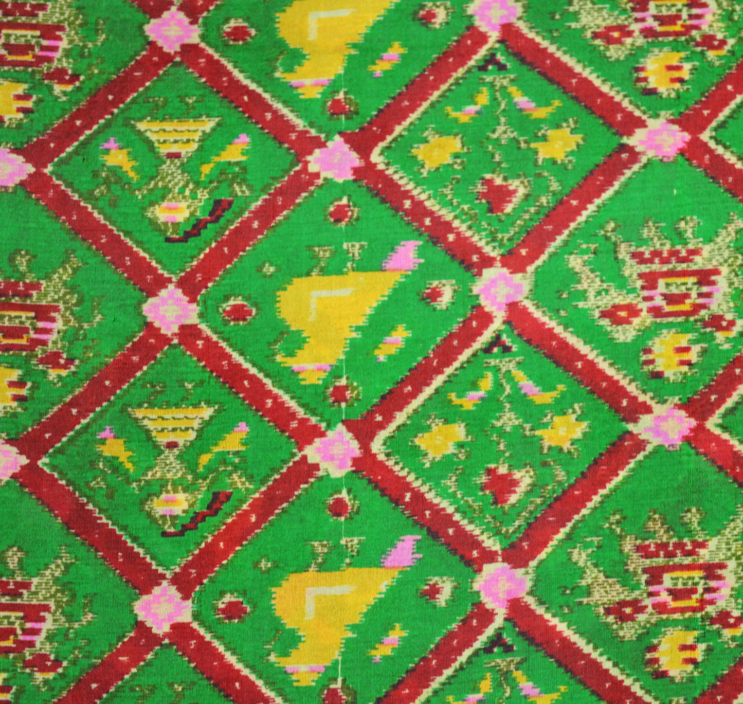 Indian Vintage Sari Red & Green Pure Silk Printed Sarees 5Yd Quilting Craft Fabric Birds Soft Elephant