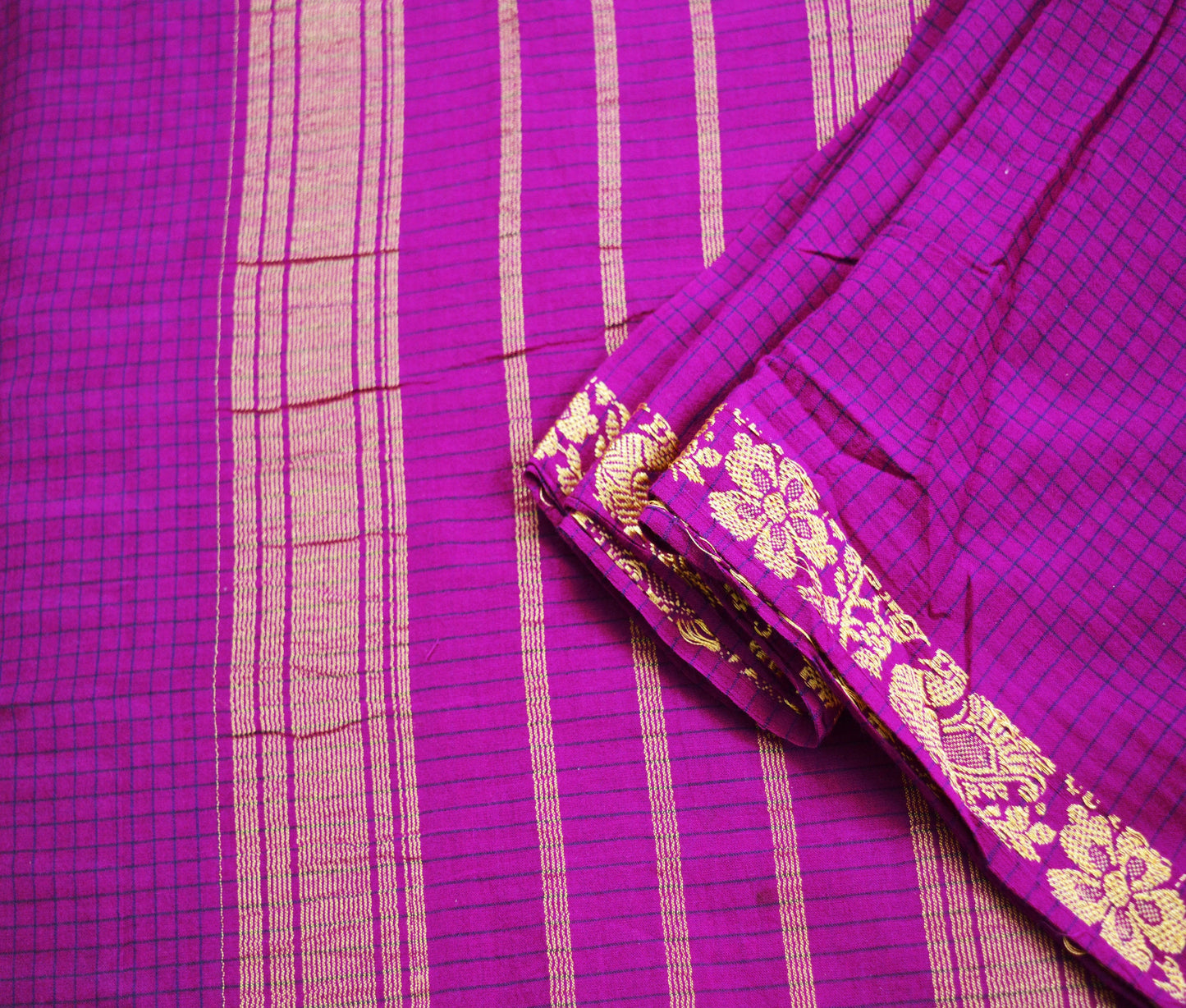 Vintage Sari Purple Pure Cotton Hand Woven Saree Golden Zari 5Yard Soft Floral Golden Zari