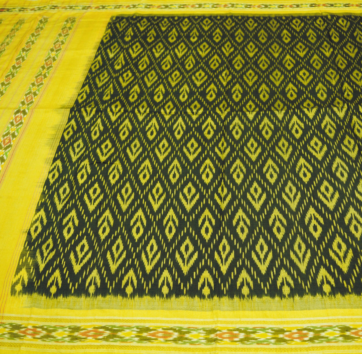 Indian Vintage Black & Yellow Pochampally Silk Saree Pure Silk Hand Woven Ikat Patola Indian Sari Fabric 5Yard Craft Ethnic Zari Border