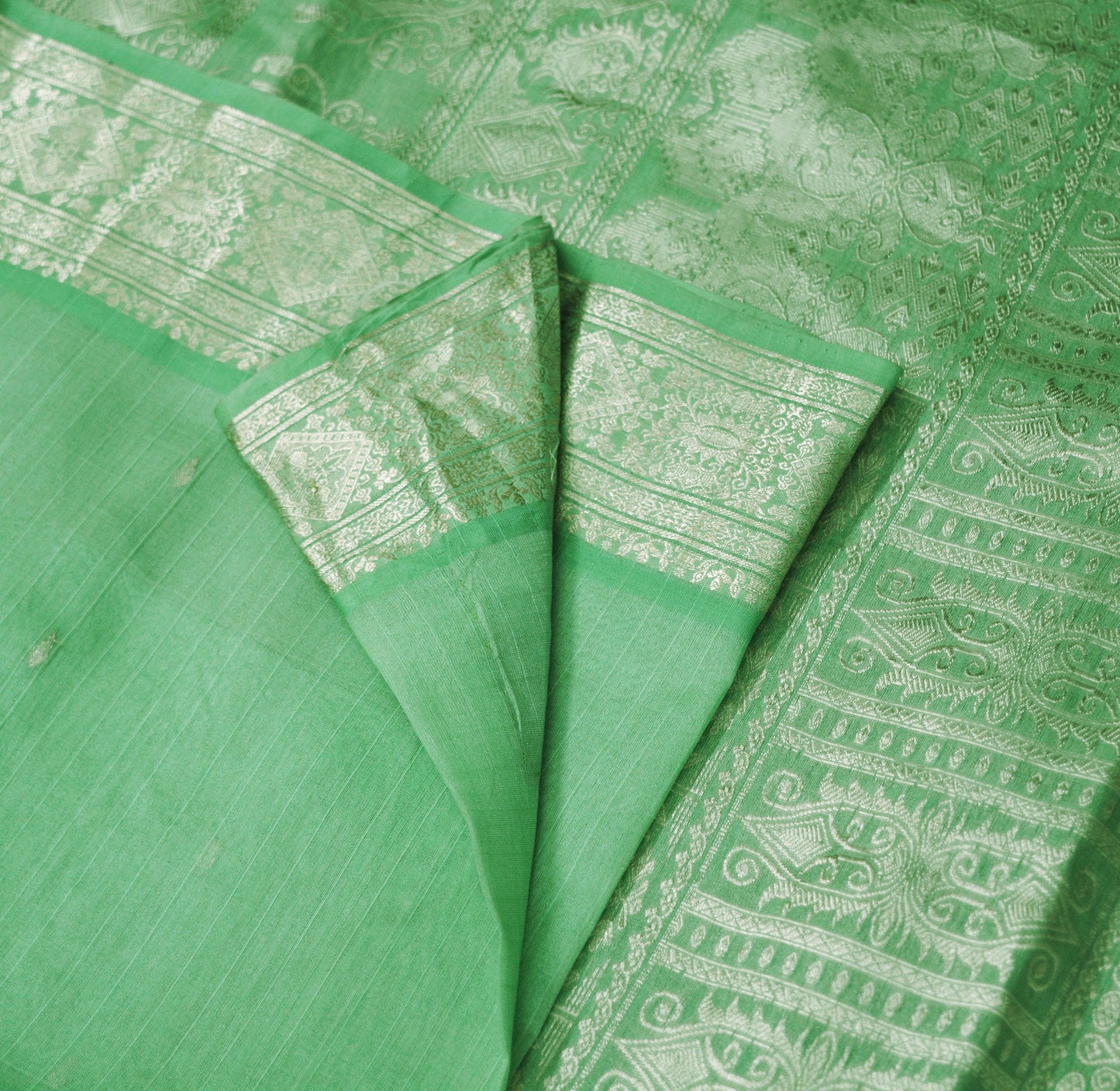 Indian Vintage Sari Heavy Saree Pure Silk Woven Banarasi Brocade Green 5Yard Golden Zari Floral