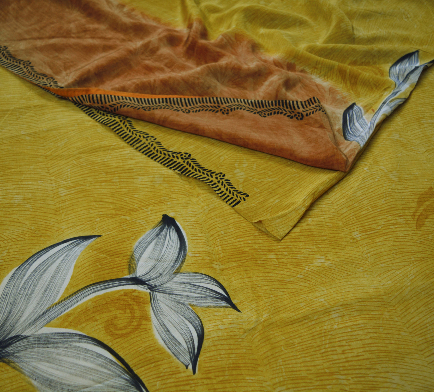Indian Vintage Sari Pure Crepe Silk Printed Saree Craft Fabric 5yd Sewing Floral Wrap